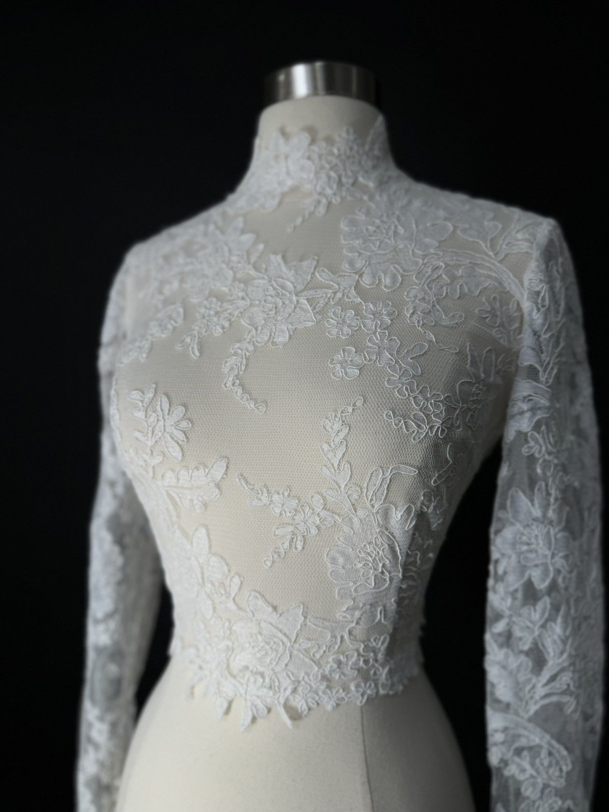 Other Preloved US 4 French Corded Lace Anna Augusta Bridal Cape Size S / US 4 / IT 40 - 2 Thumbnail