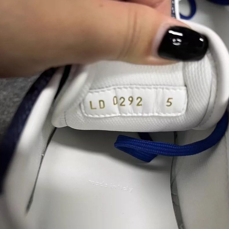 Louis Vuitton Louis Vuitton Blue Lowtop Fashion Sneakers-2506 Size US 5.5 / EU 38 - 4 Thumbnail