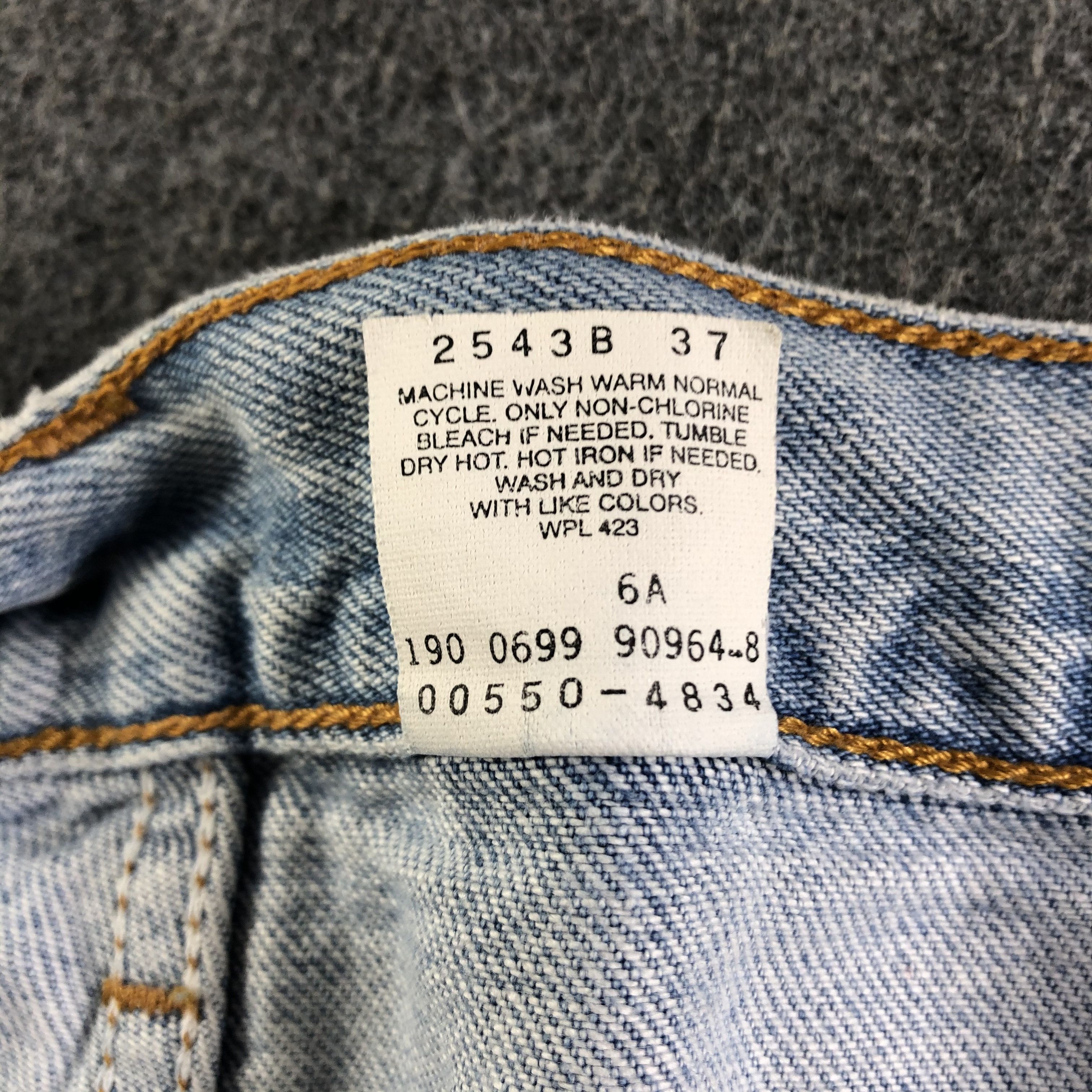Levi's Vintage 90s Blue Wash Levis 550 Jeans-J2999 Size US 35 - 13 Thumbnail