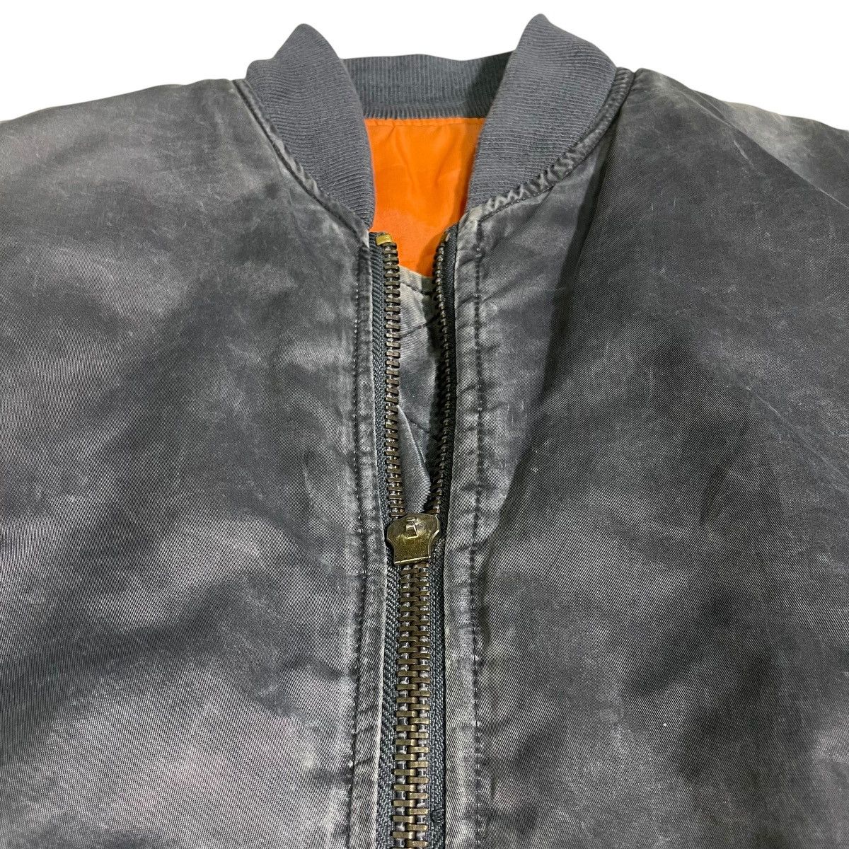 Avirex Vintage 90s MA-1 Bomber Jacket Sun Faded Trashed Distressed Size US M / EU 48-50 / 2 - 6 Thumbnail