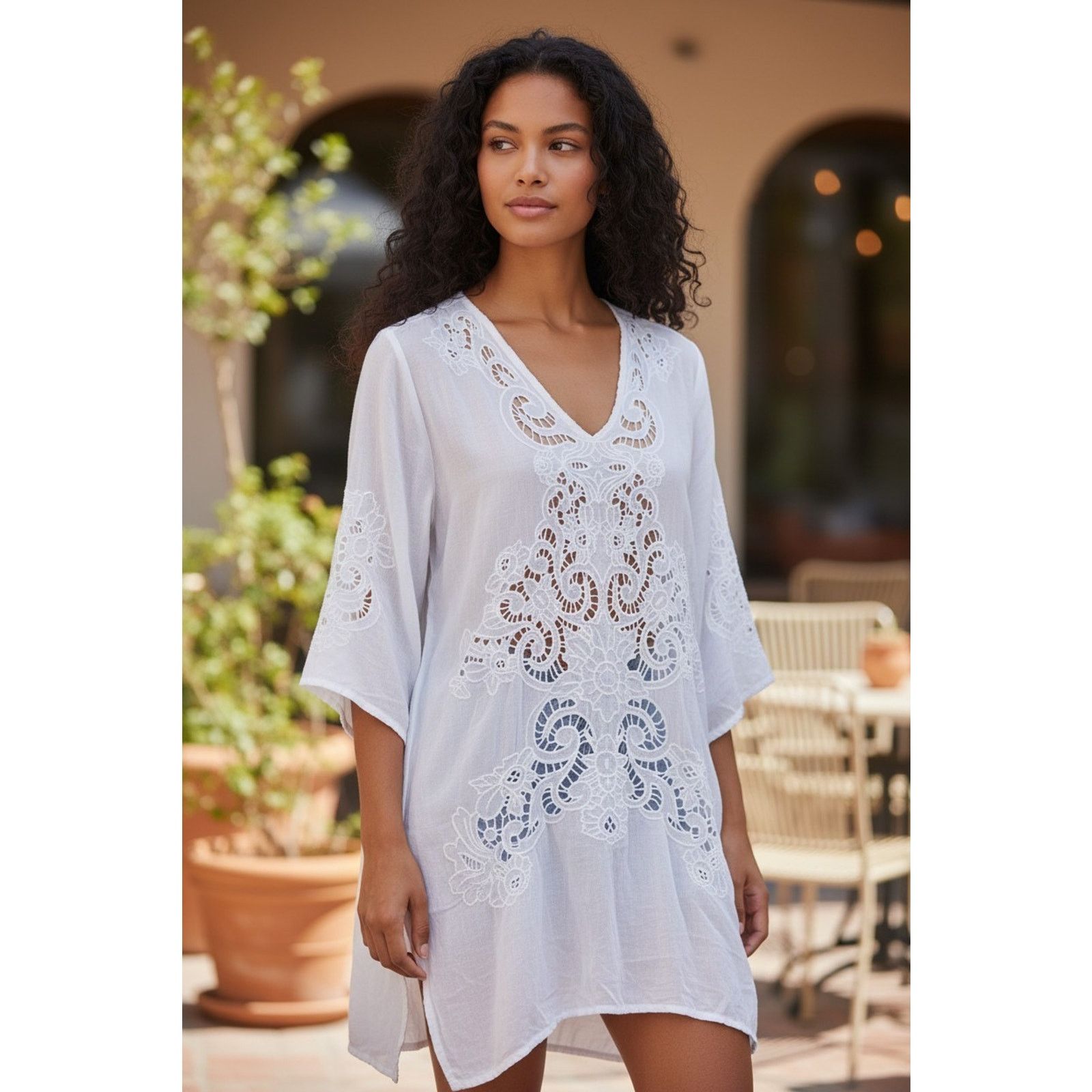 Johnny Was JOHNNY WAS White Lace Detailing 3/4 Sleeve Tunic Top Size S Size S / US 4 / IT 40 - 1 Thumbnail