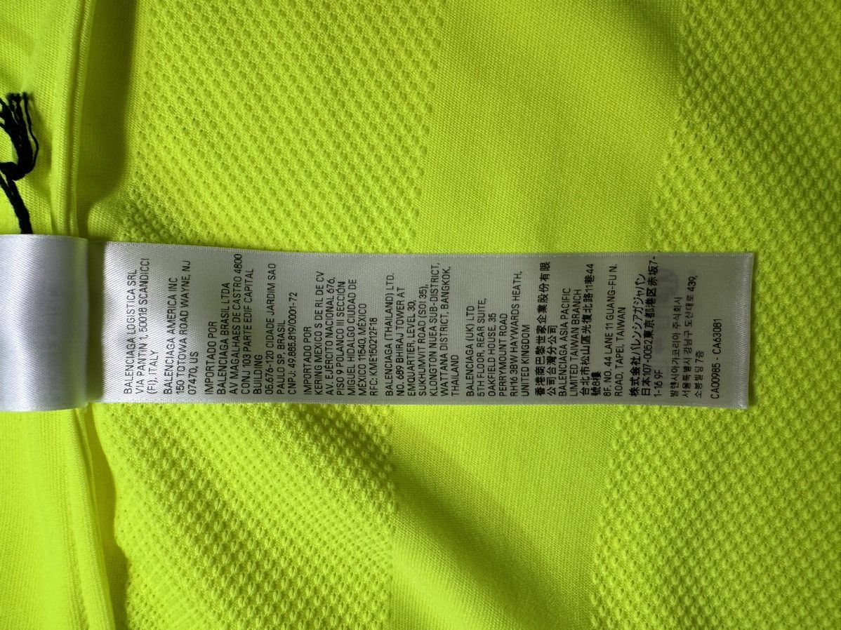 Balenciaga Balenciaga Fluo Yellow Striped Mesh Shirt Size XL Size US XL / EU 56 / 4 - 15 Thumbnail