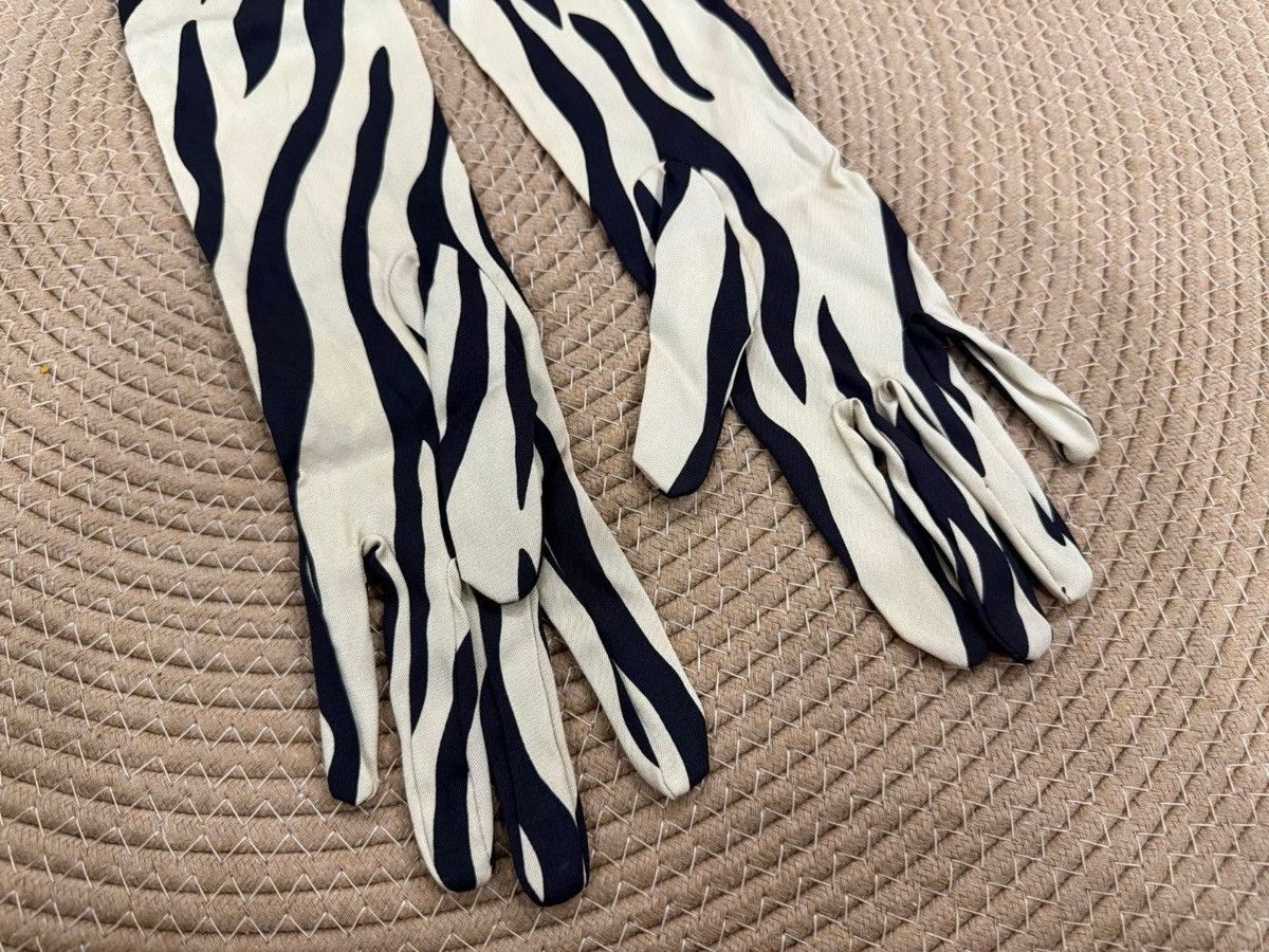 Gucci Zebra Print Twill Gloves Size ONE SIZE - 3 Thumbnail