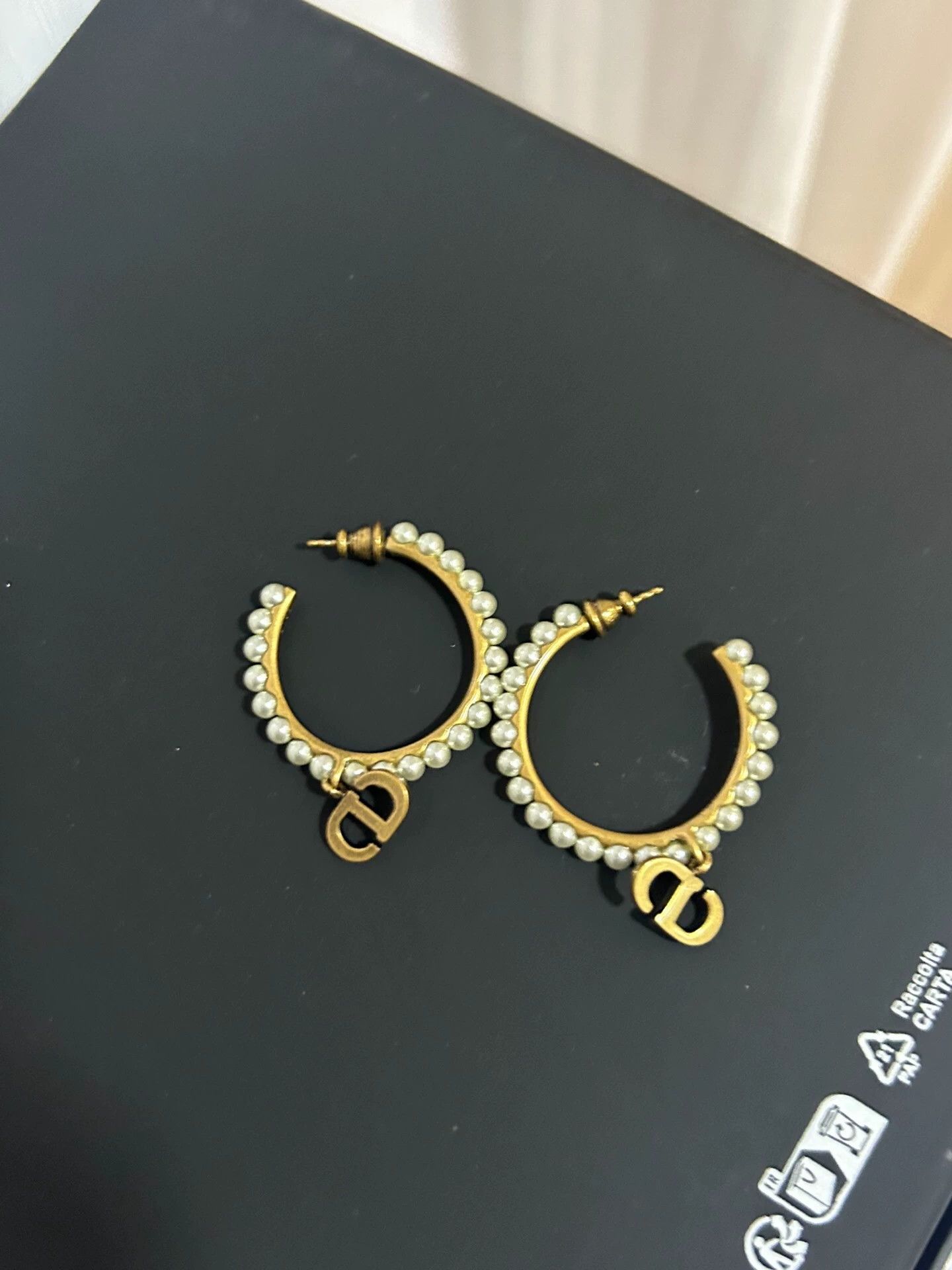 Dior Dior Pearl Hoop Earrings 99 New No Accessories Size ONE SIZE - 3 Thumbnail