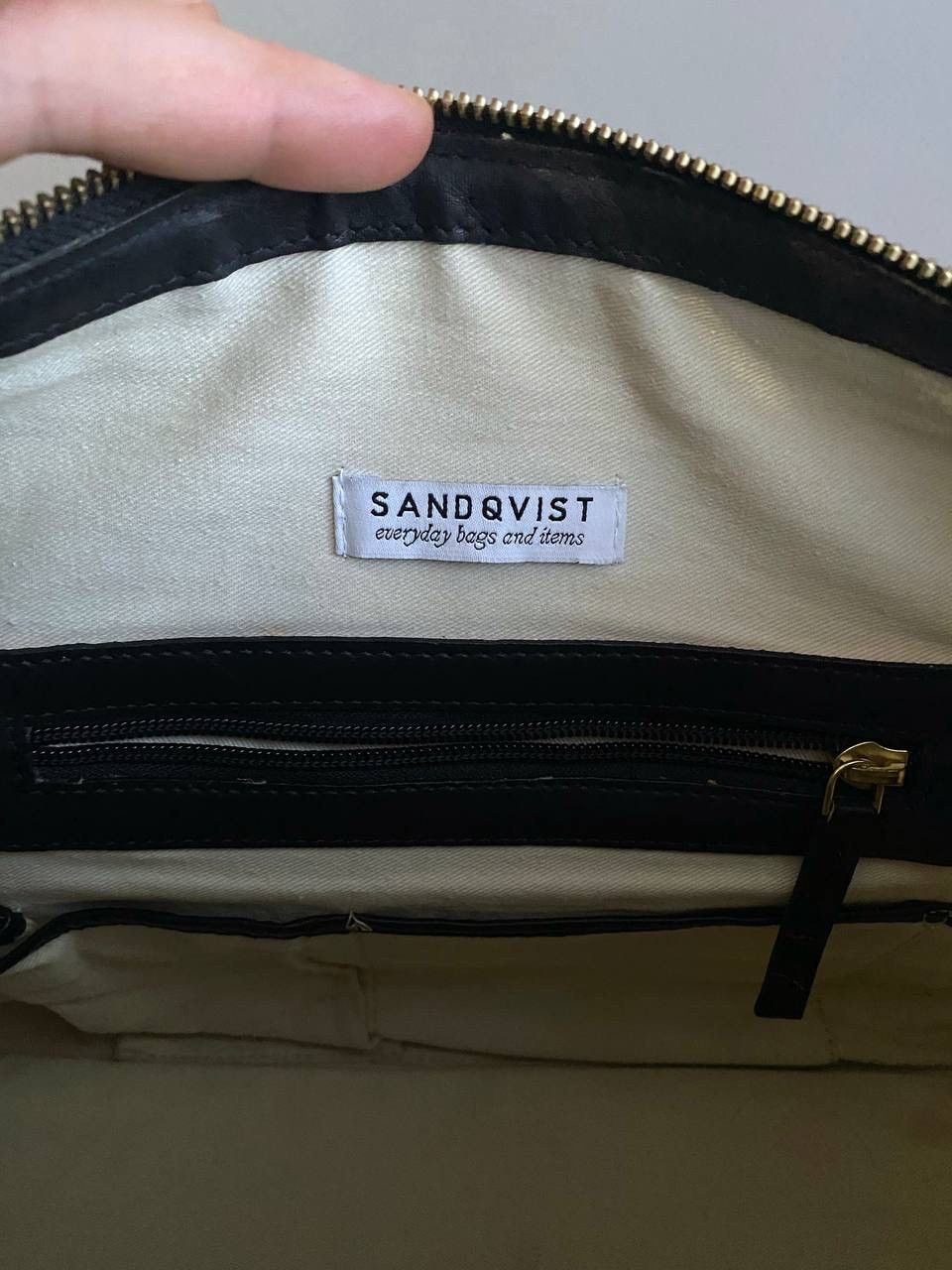SANDQVIST Sandqvist Black Leather Handbag Shoulder Bag Size ONE SIZE - 17 Thumbnail