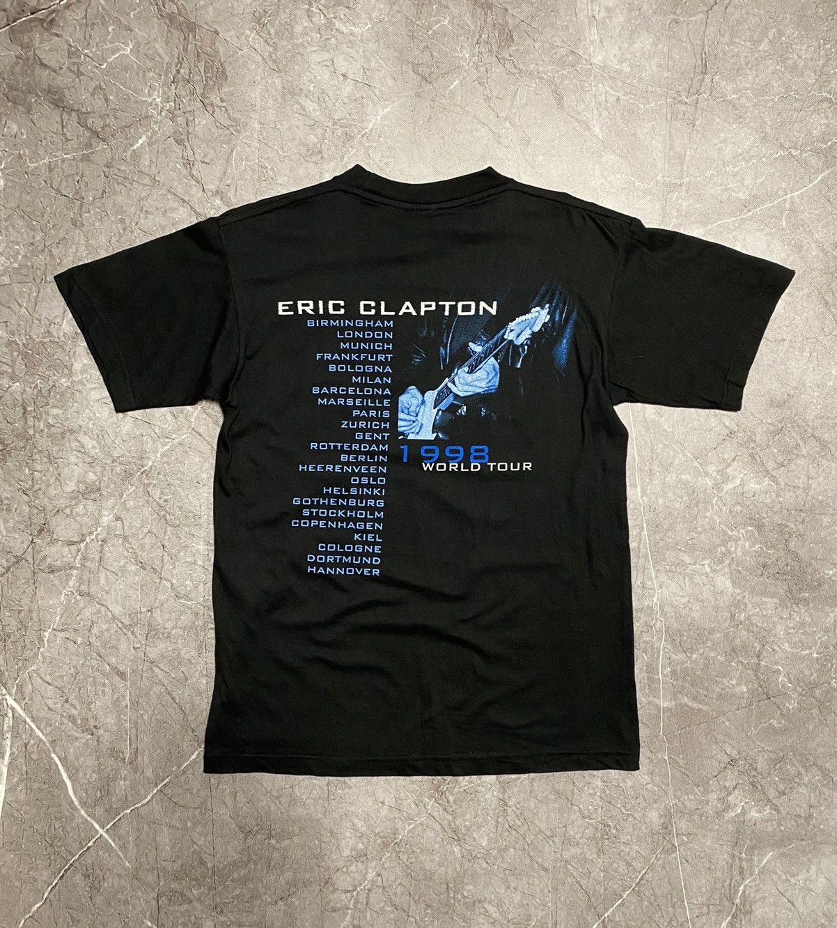 Band Tees × Vintage Vintage 90s Eric Clapton 1998 world Tour Tee Size M Size US M / EU 48-50 / 2 - 7 Thumbnail