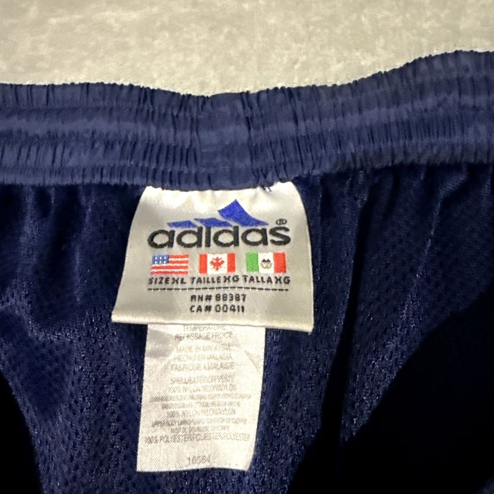 Adidas VINTAGE Adidas Team Track Pants Mens XL Blue Red 3 Stripes Lined Nylon Zip 90s Basketball Gym Running Shirts/Pants Men Size US 36 / EU 52 - 4 Thumbnail