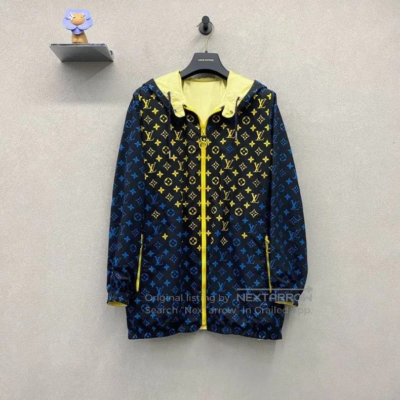 Louis Vuitton LV Gradient Logo Print Jacket. Size US S / EU 44-46 / 1 - 1 Thumbnail