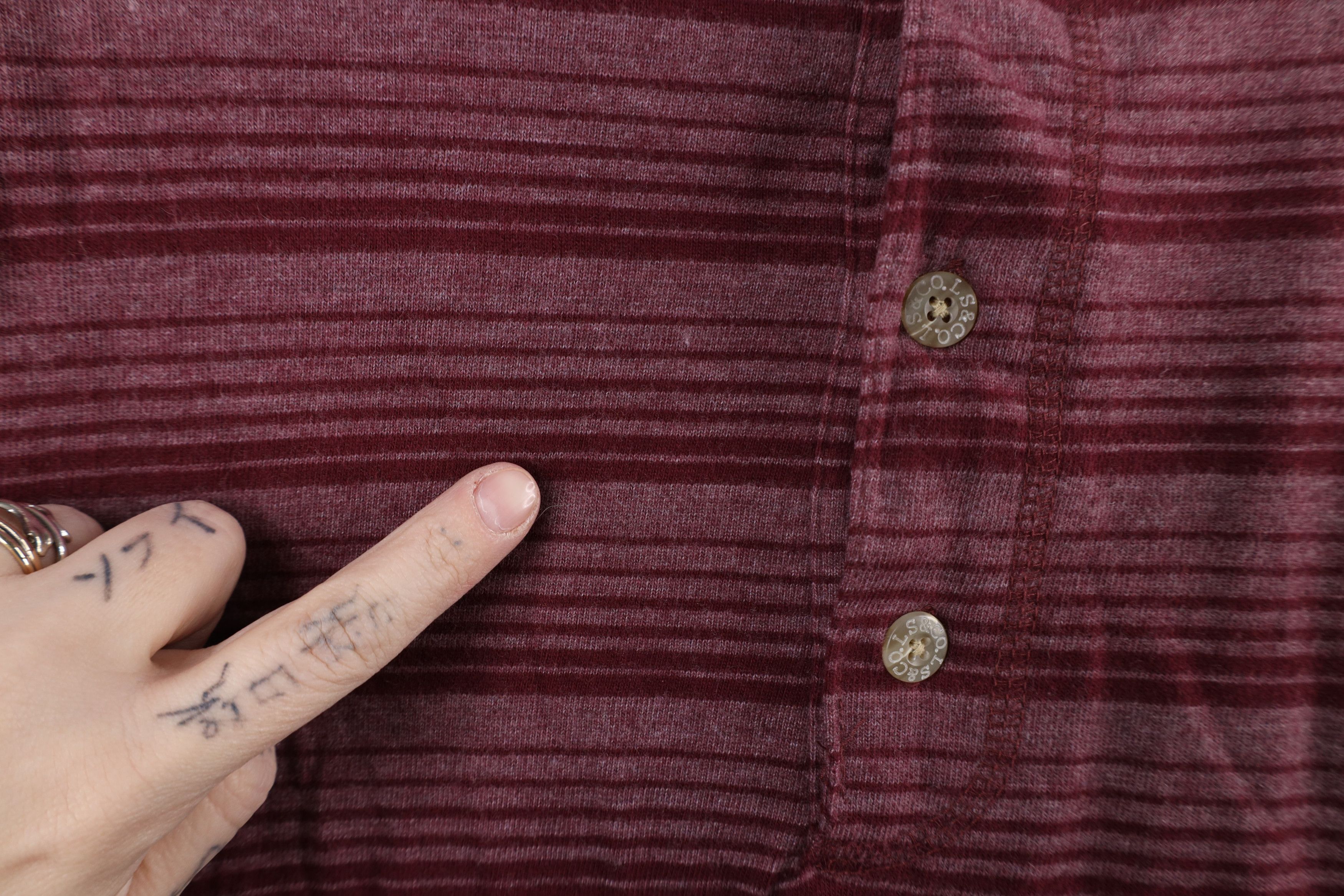 Levi's × Vintage Vintage 90s Levis Striped Long Sleeve Henley T-Shirt Red USA Size US XL / EU 56 / 4 - 5 Thumbnail
