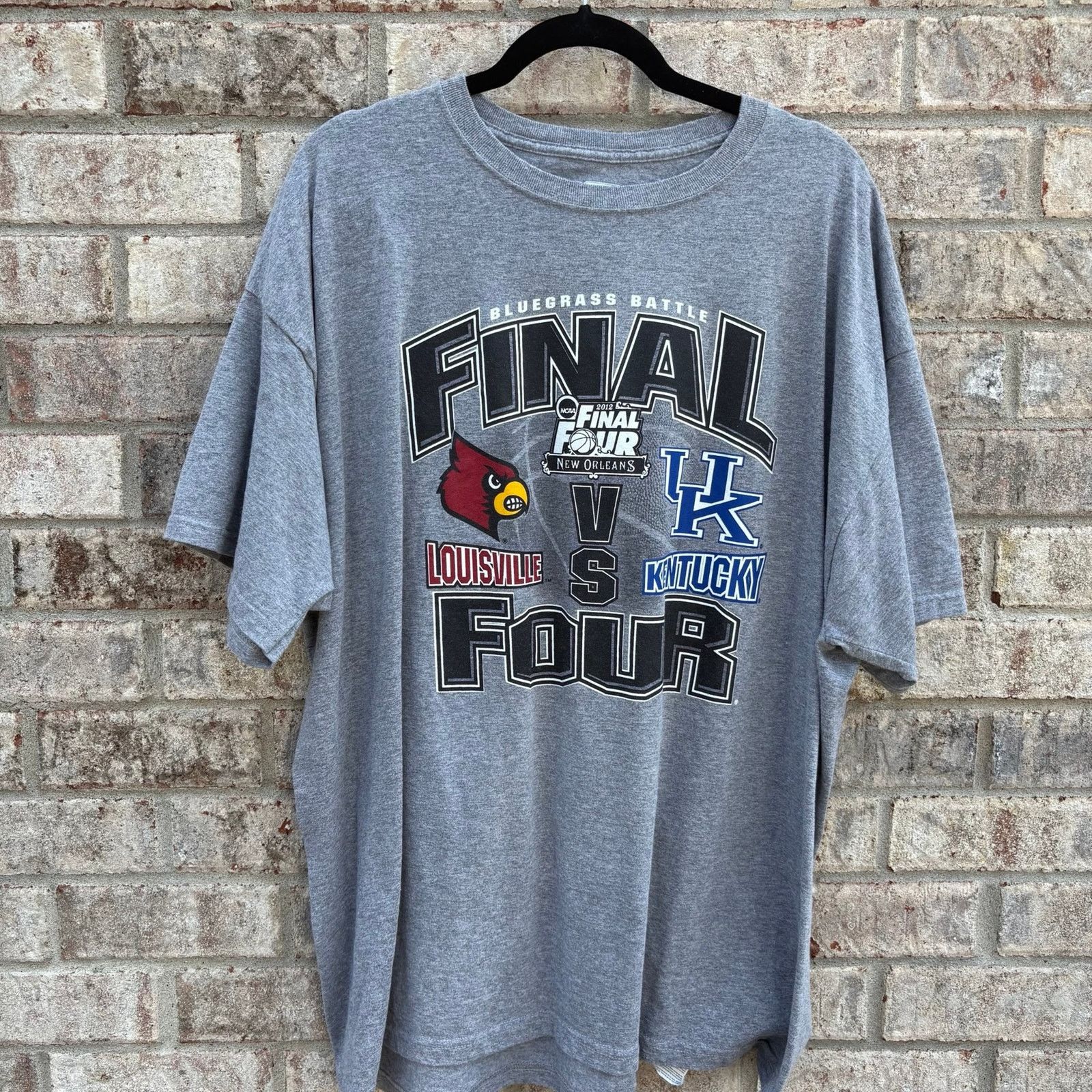 Russell Athletic 2012 Louisville vs Kentucky basketball T-shirt Size US XL / EU 56 / 4 - 1 Thumbnail