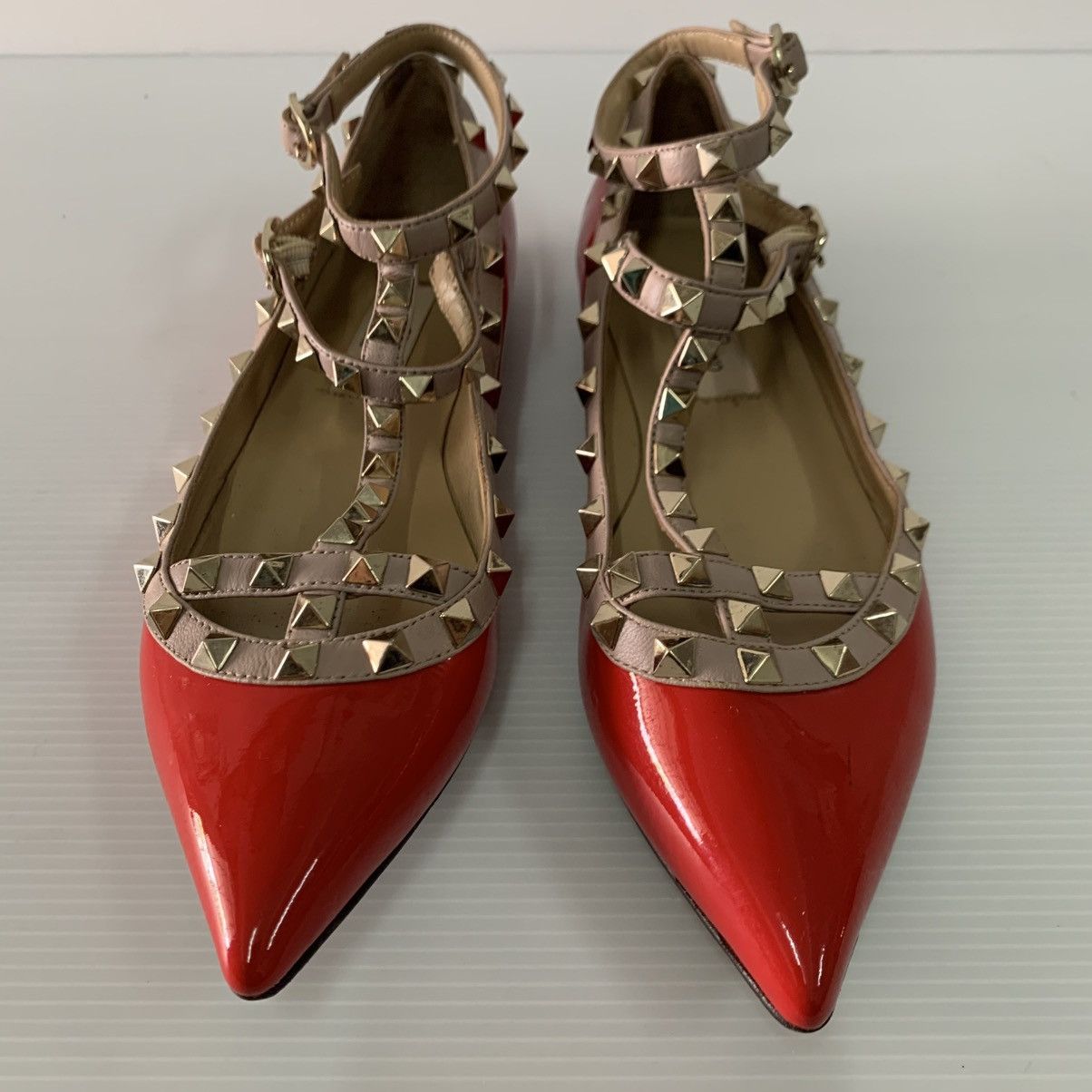 Valentino Valentino Garavani Flats Shoes Size US 6 / IT 36 - 2 Thumbnail