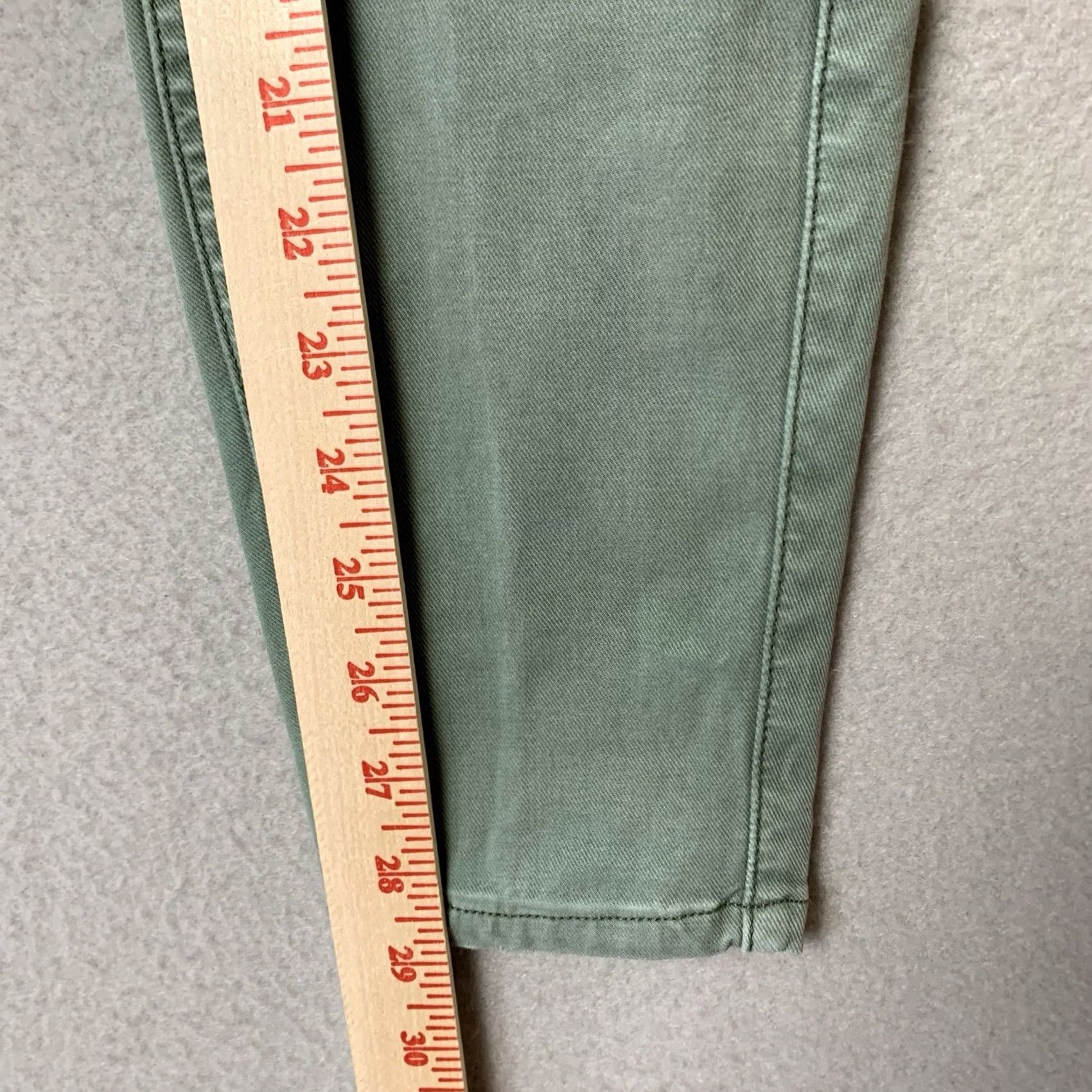 Spanx Spanx Jeans Women Size Medium Green Cargo Pull On Casual Preppy Momcore Denim 5-Pocket Stretch Regular Slim Skinny Wool? Size 32" / US 10 / IT 46 - 5 Thumbnail