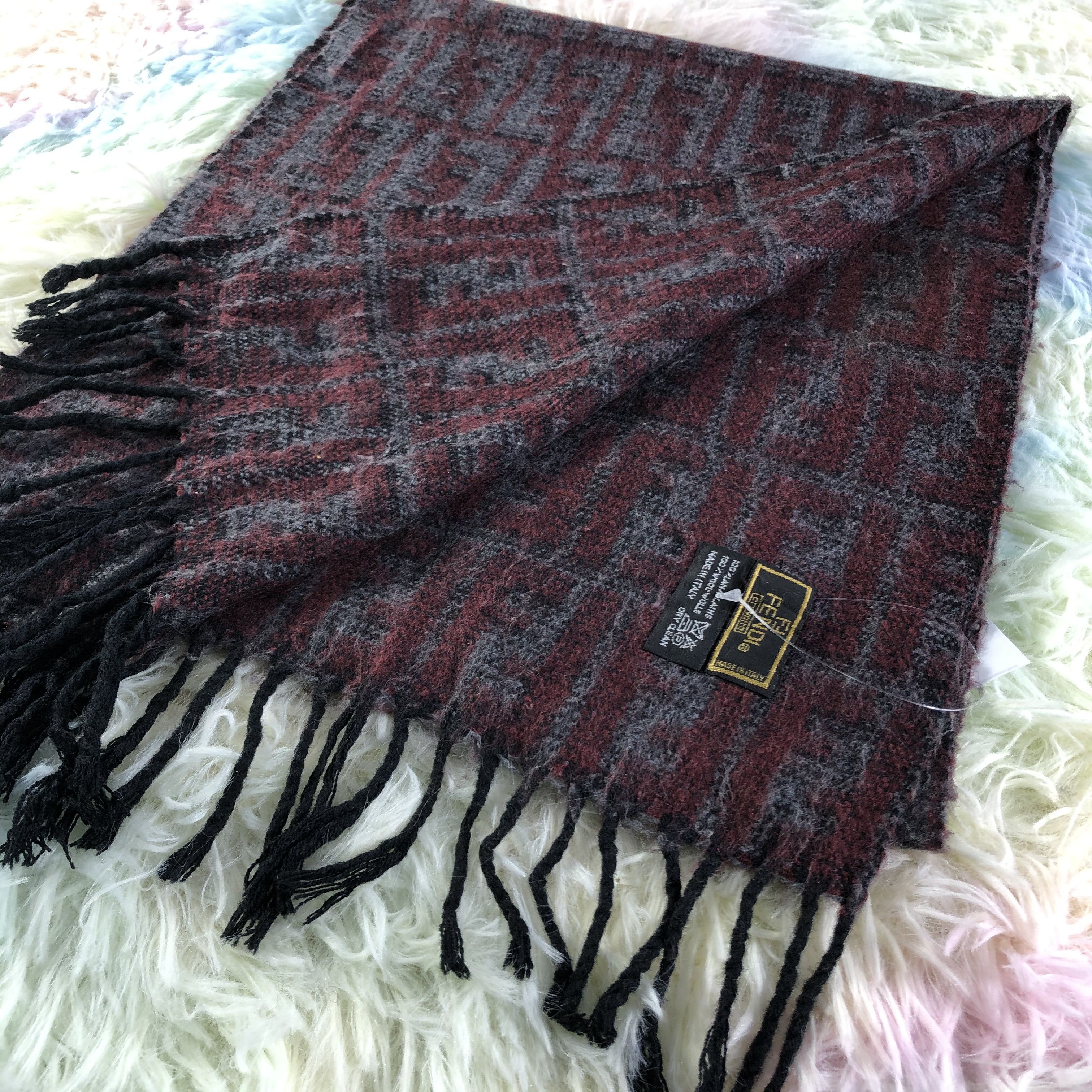 Vintage Fendi Scarf / Muffler / Neckwear - KM493 Size ONE SIZE - 4 Thumbnail