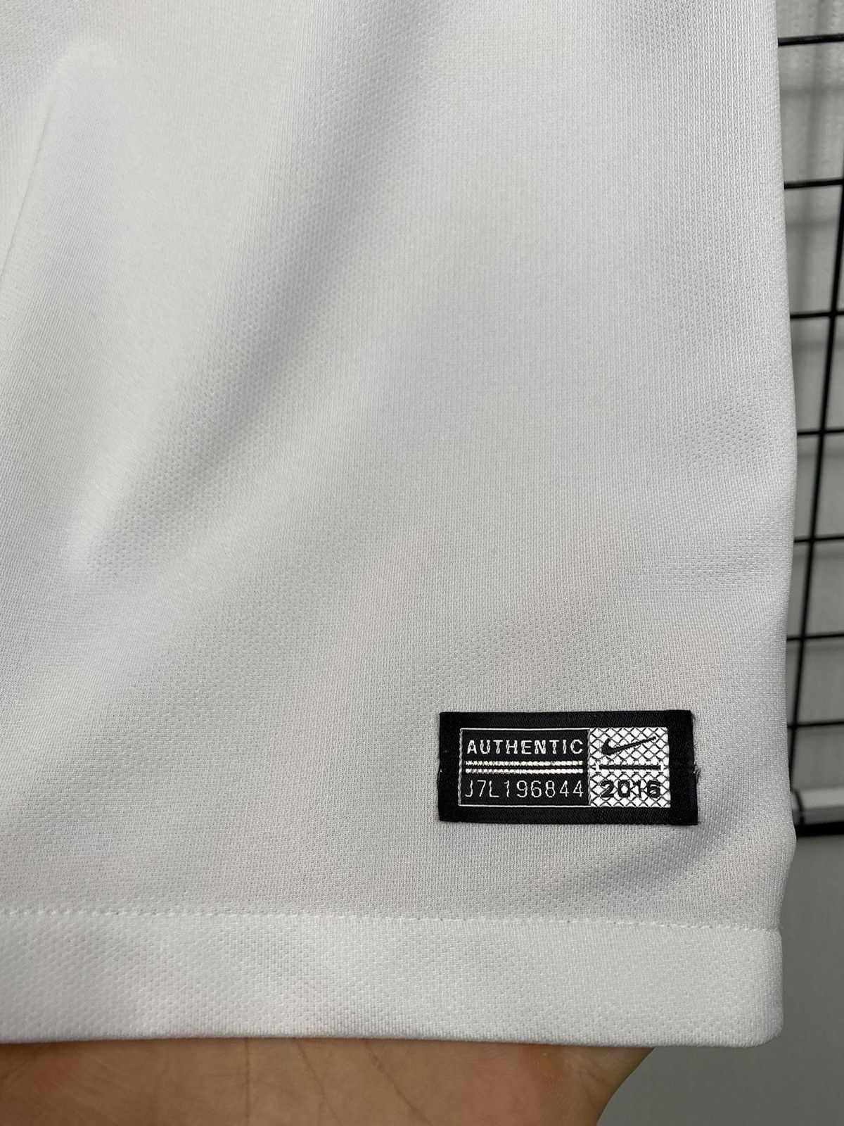 Nike England national team 2016Nike soccer jersey S size football Size US S / EU 44-46 / 1 - 7 Thumbnail