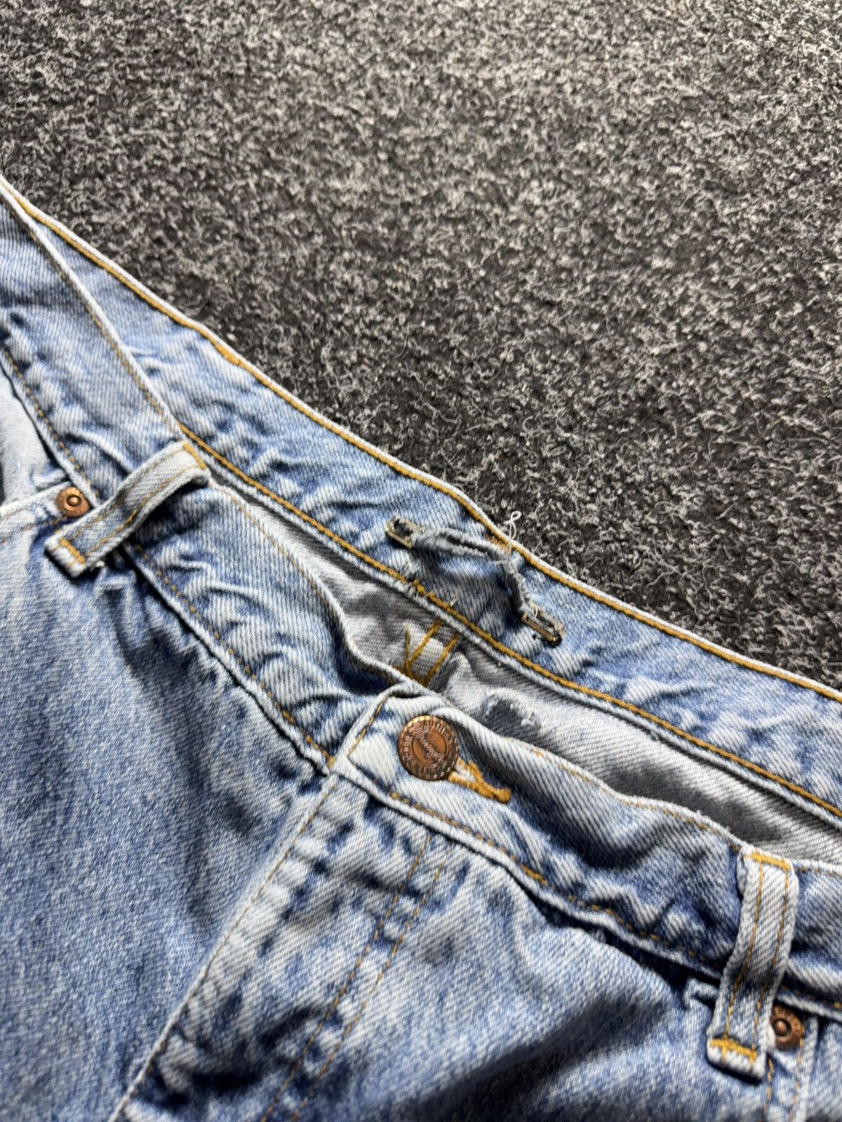 Wrangler 90s Wrangler USA Vintage Light Wash Straight Leg Jeans Size US 37 - 12 Thumbnail