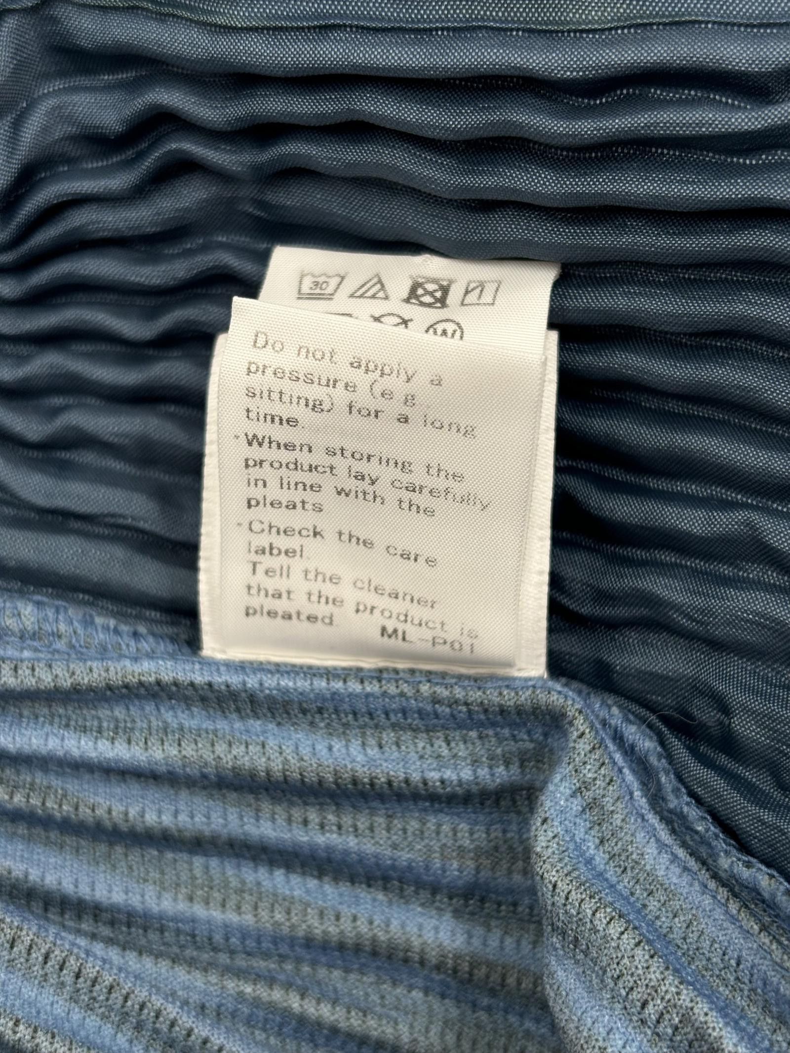 Issey Miyake Homme Plisse Issey Miyake Blue / Black Pleated Trousers Size US 30 / EU 46 - 7 Thumbnail
