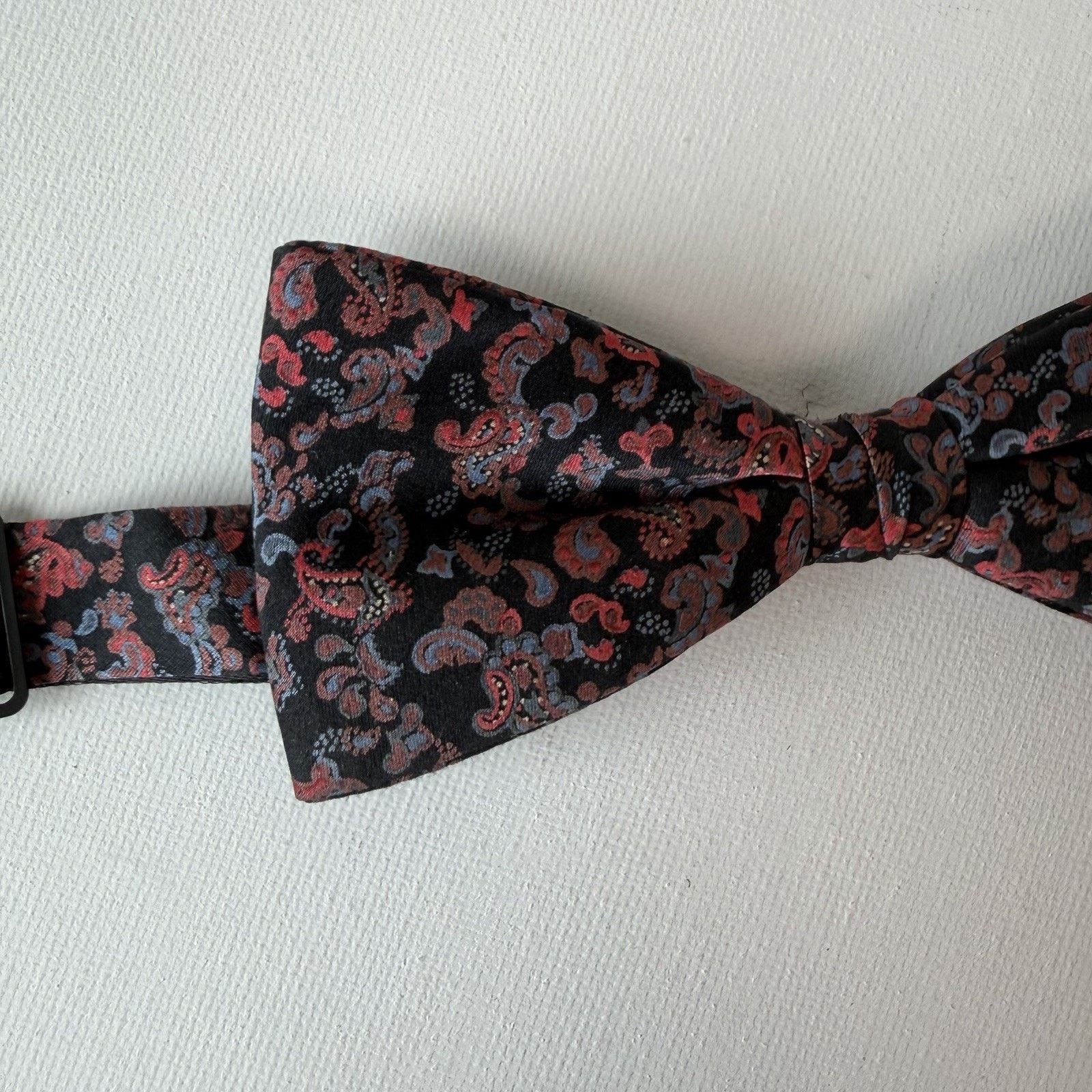 Oscar De La Renta Oscar de la Renta Vintage Silk Bow Tie BlackRed Paisley USA Size ONE SIZE - 4 Thumbnail