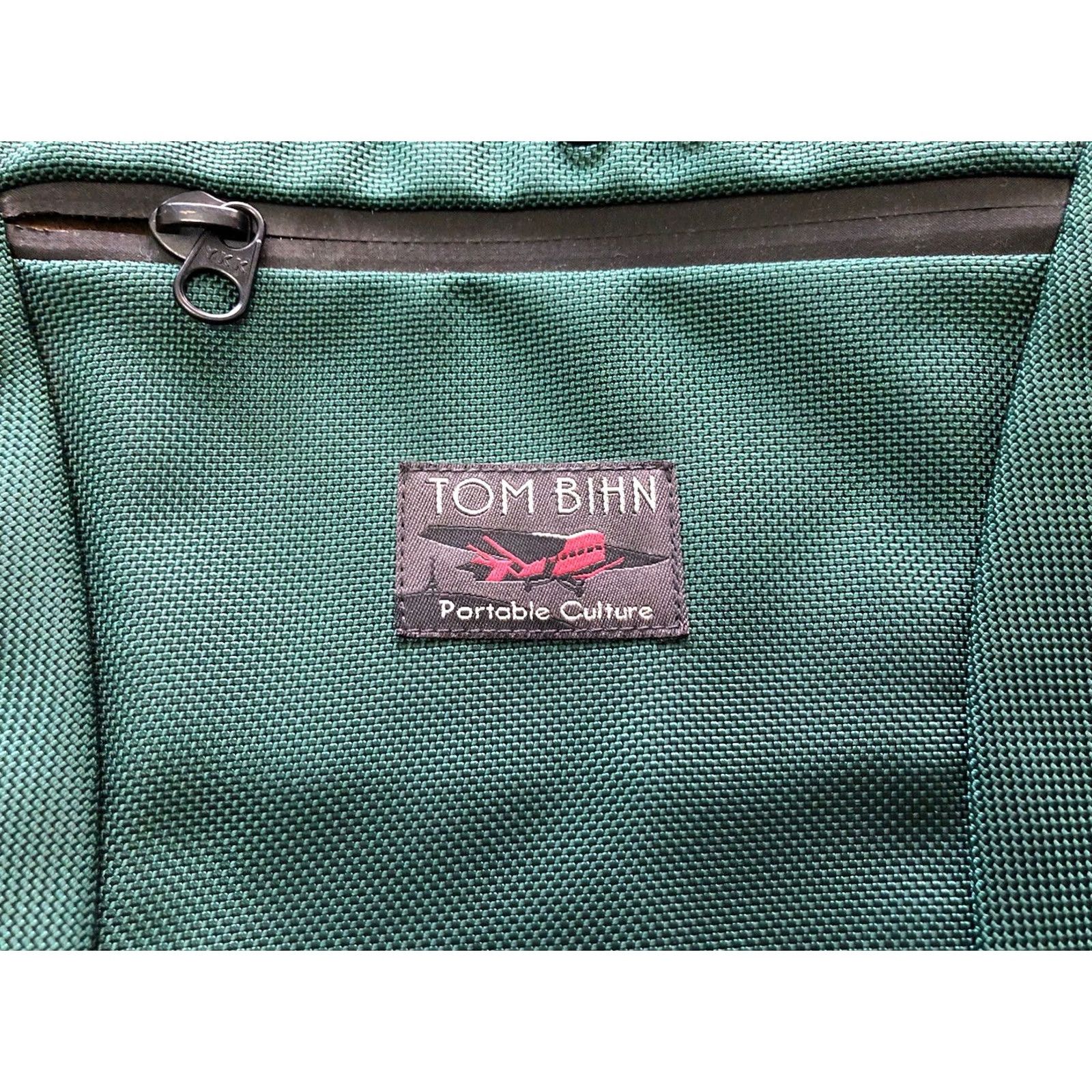 Vintage TOM BIHN Green Laptop Messenger Briefcase Bag Computer Case - Used Once Size ONE SIZE - 3 Thumbnail