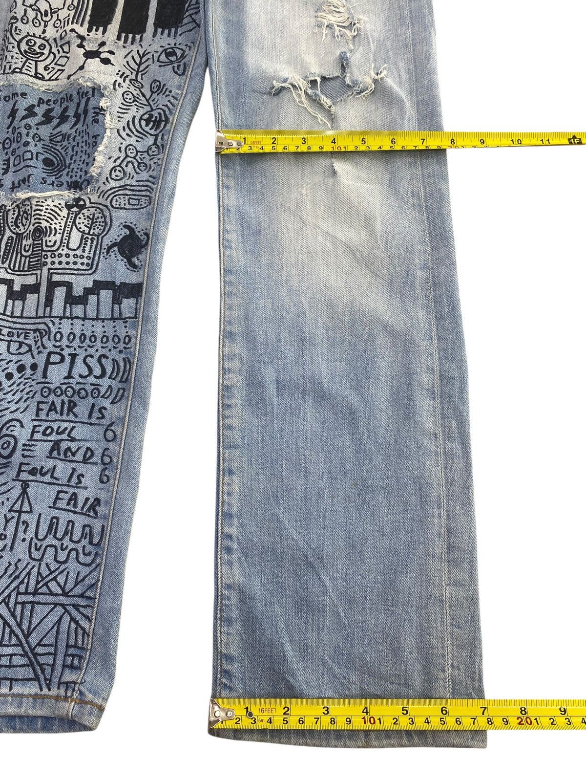 Uniqlo Uniqlo Light Wash Style Artistic Custom Jeans Size US 30 / EU 46 - 8 Thumbnail