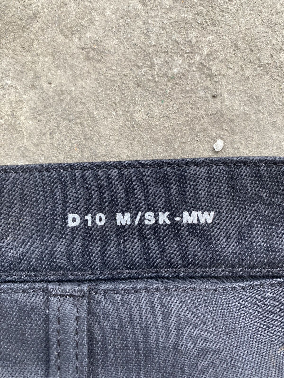 Saint Laurent Paris Saint Laurent Paris D10 M/SK-MW Size US 34 / EU 50 - 3 Thumbnail