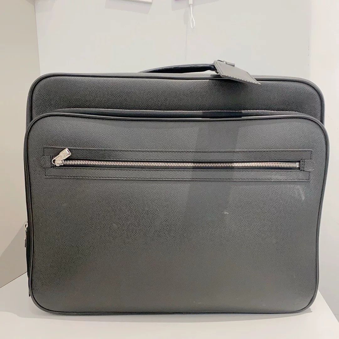 Louis Vuitton Pre-loved Bag Very good condition Size ONE SIZE - 1 Thumbnail
