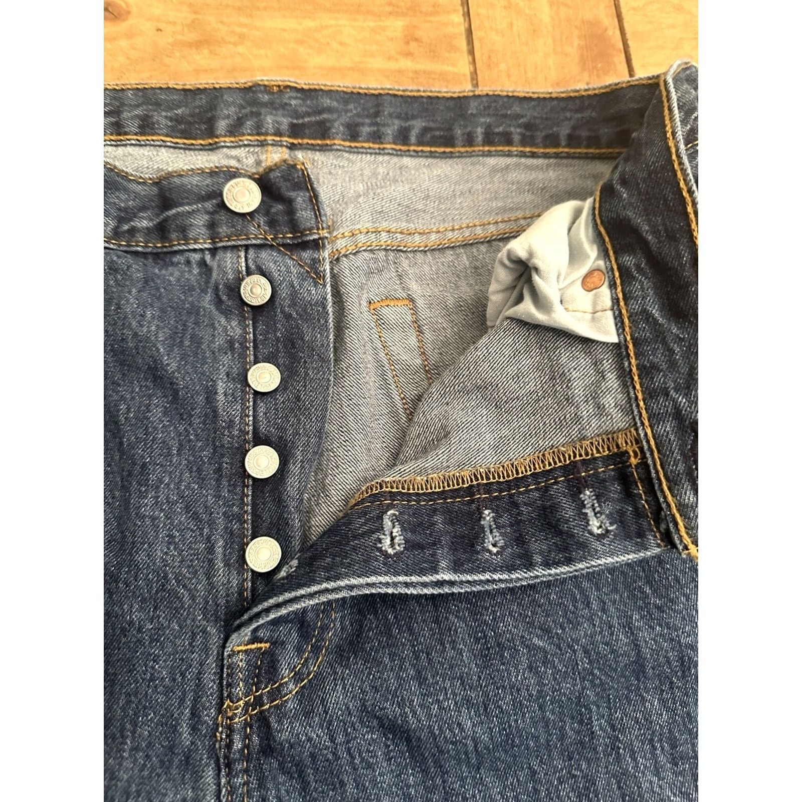 Levi's VINTAGE Levi’s 501 Button Fly Denim Jean Mens Sz 36x32 Blue Jeans 90s Straight Pockets Mens Size US 36 / EU 52 - 7 Thumbnail