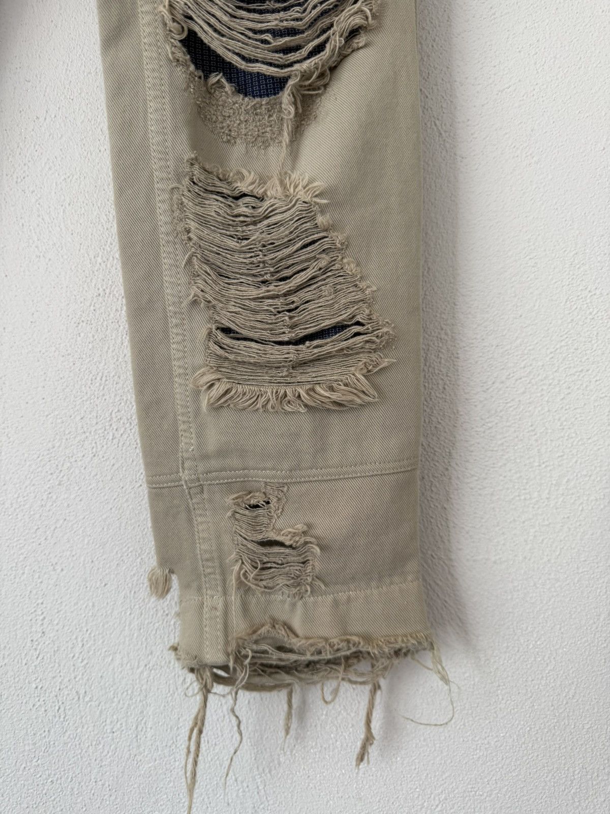 Dolce & Gabbana Destroyed Beige Denim with Frayed Hem Size US 32 / EU 48 - 7 Thumbnail