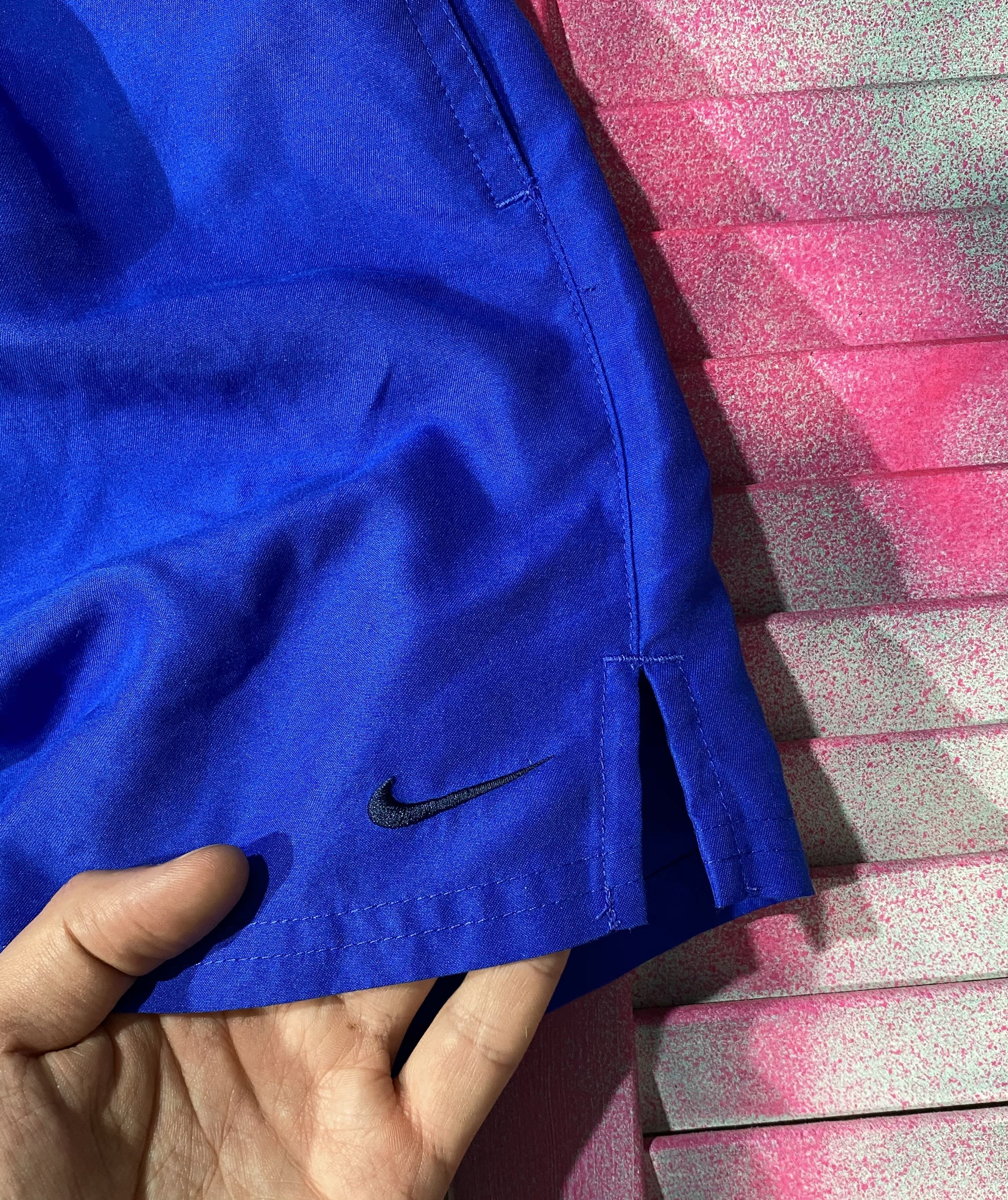 Nike Vintage Y2K Nike Swoosh Shorts Size US 32 / EU 48 - 2 Thumbnail
