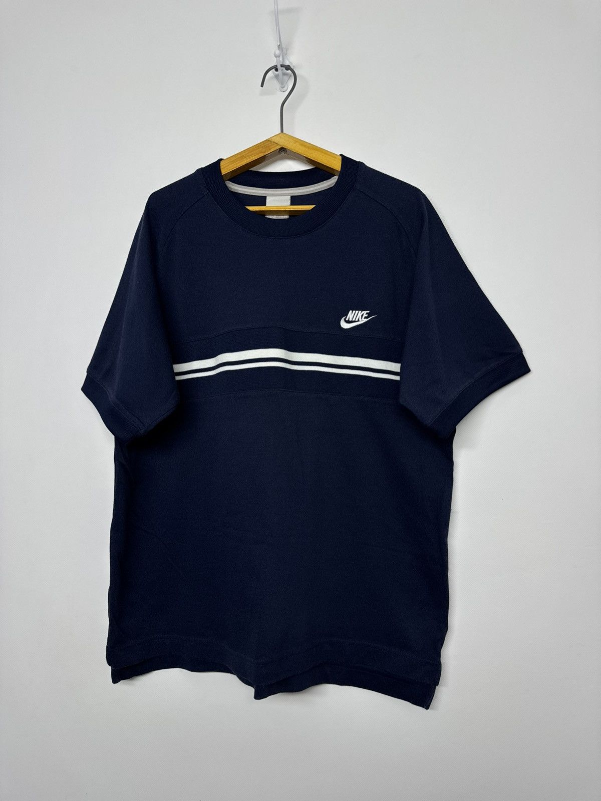 Nike Vintage Y2k Nike Swoosh Logo T-Shirt Size US L / EU 52-54 / 3 - 3 Thumbnail