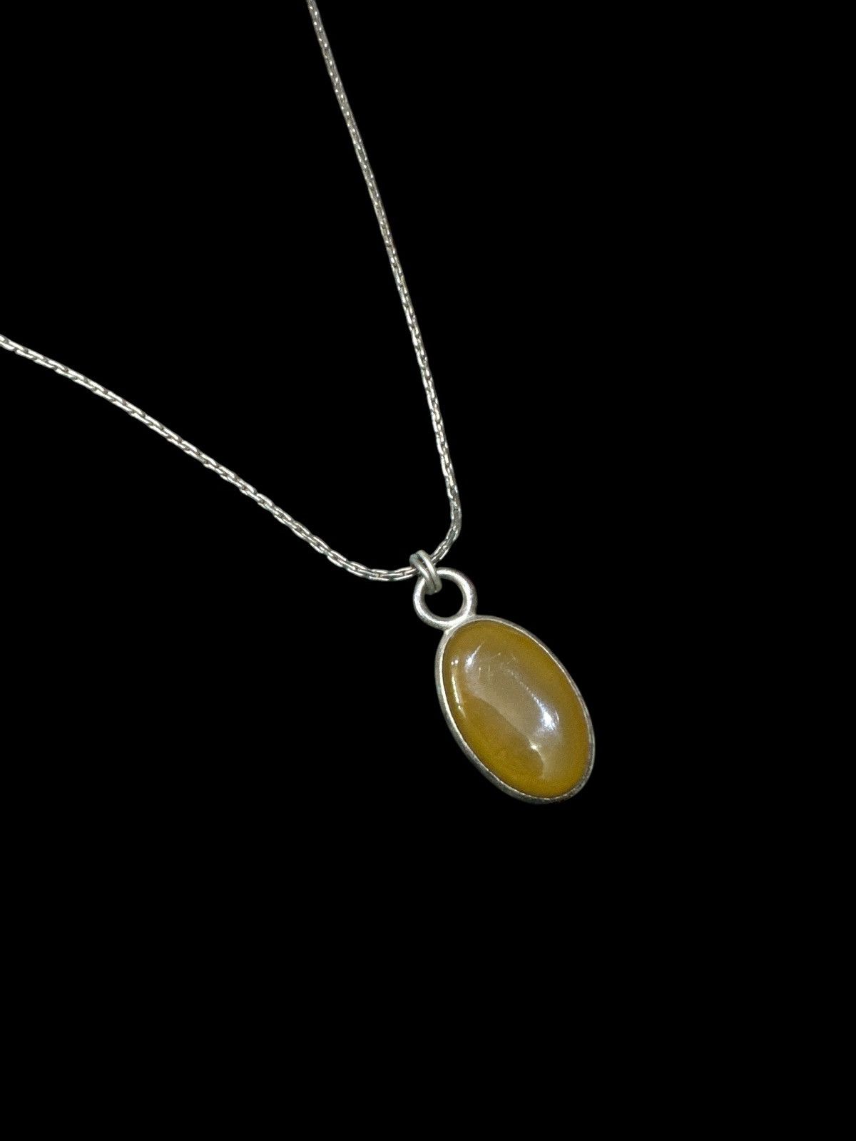 Jewelry VINTAGE DOUBLE SIDED GREEN JADE & BALTIC AMBER NECKLACE Size ONE SIZE - 2 Thumbnail