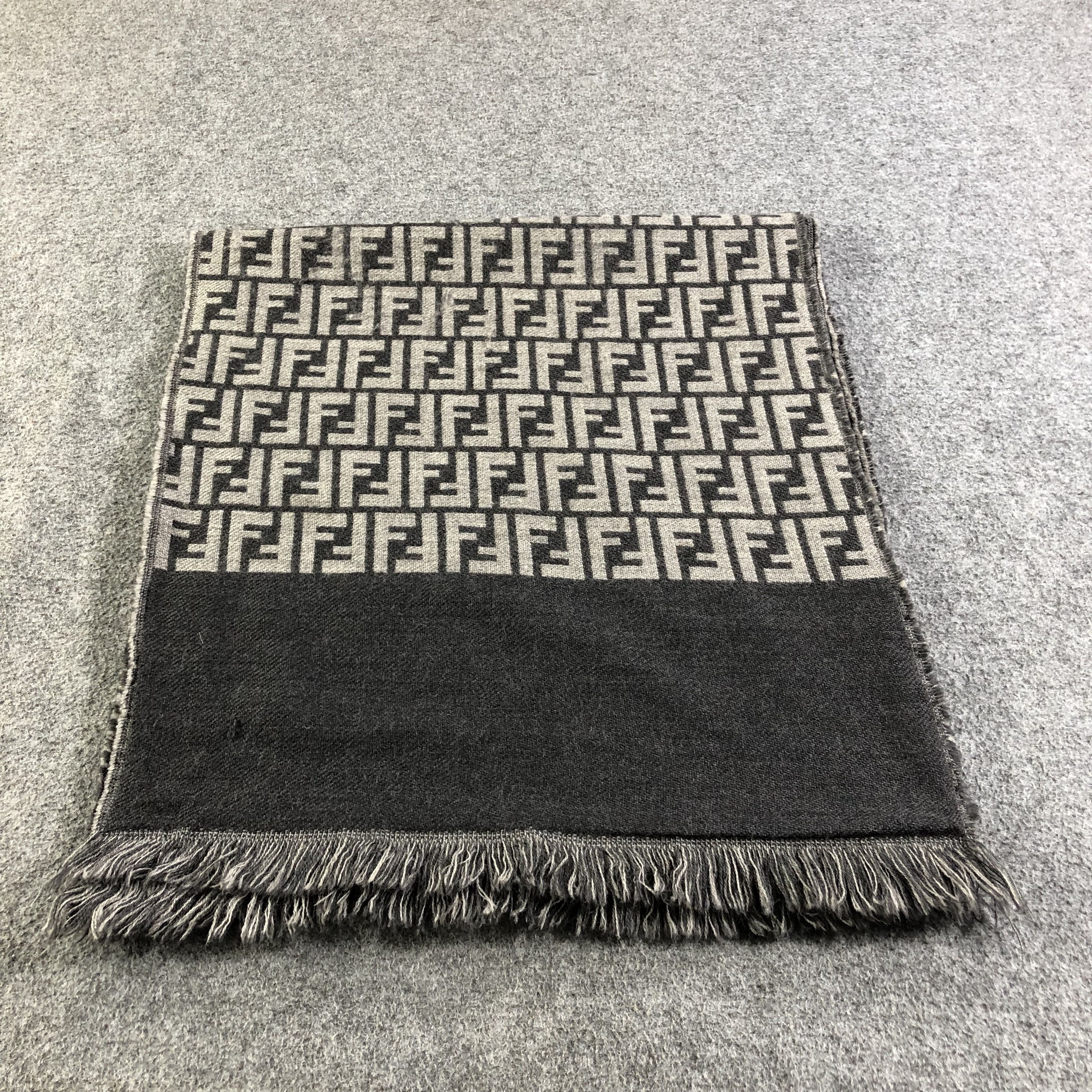 Fendi Fendi Monogram FF Full Print Black Wool Scarf Muffler V1283 Size ONE SIZE - 2 Thumbnail