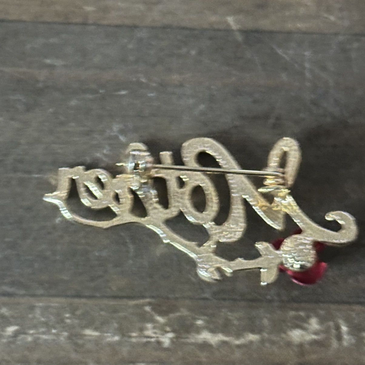 Vintage Vintage gold tone Mother brooch Size ONE SIZE - 3 Thumbnail