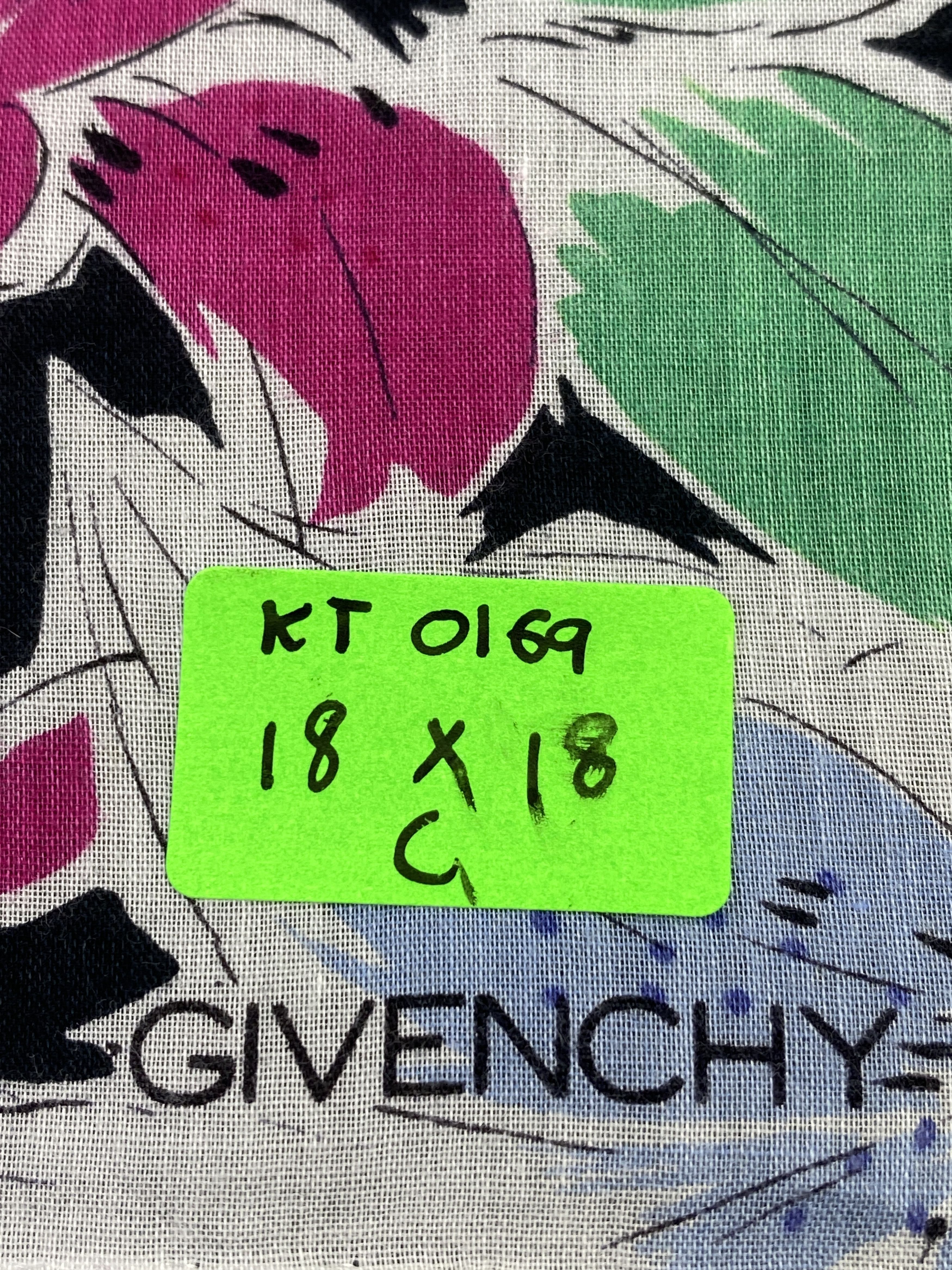 Givenchy Vintage Givenchy Handkerchief / Neckerchief KT0169 Size ONE SIZE - 8 Thumbnail