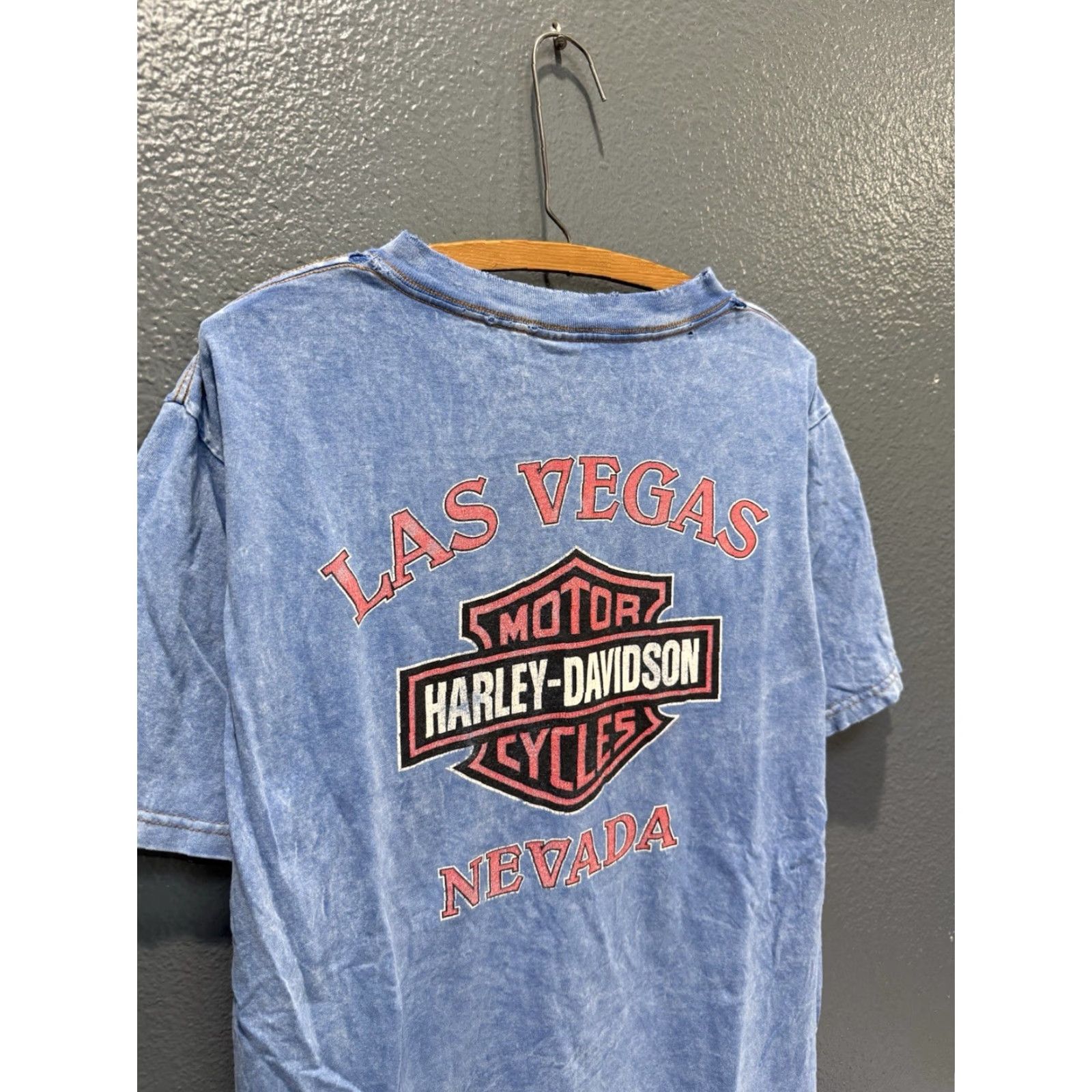 Harley Davidson VINTAGE Harley-Davidson T-Shirt Blue 90s Medium Mens USA Harley-Davidson Shirt Mens 90s Theme Vintage Harley Davidson Motorcycle Tee Shirt M Size US M / EU 48-50 / 2 - 2 Thumbnail