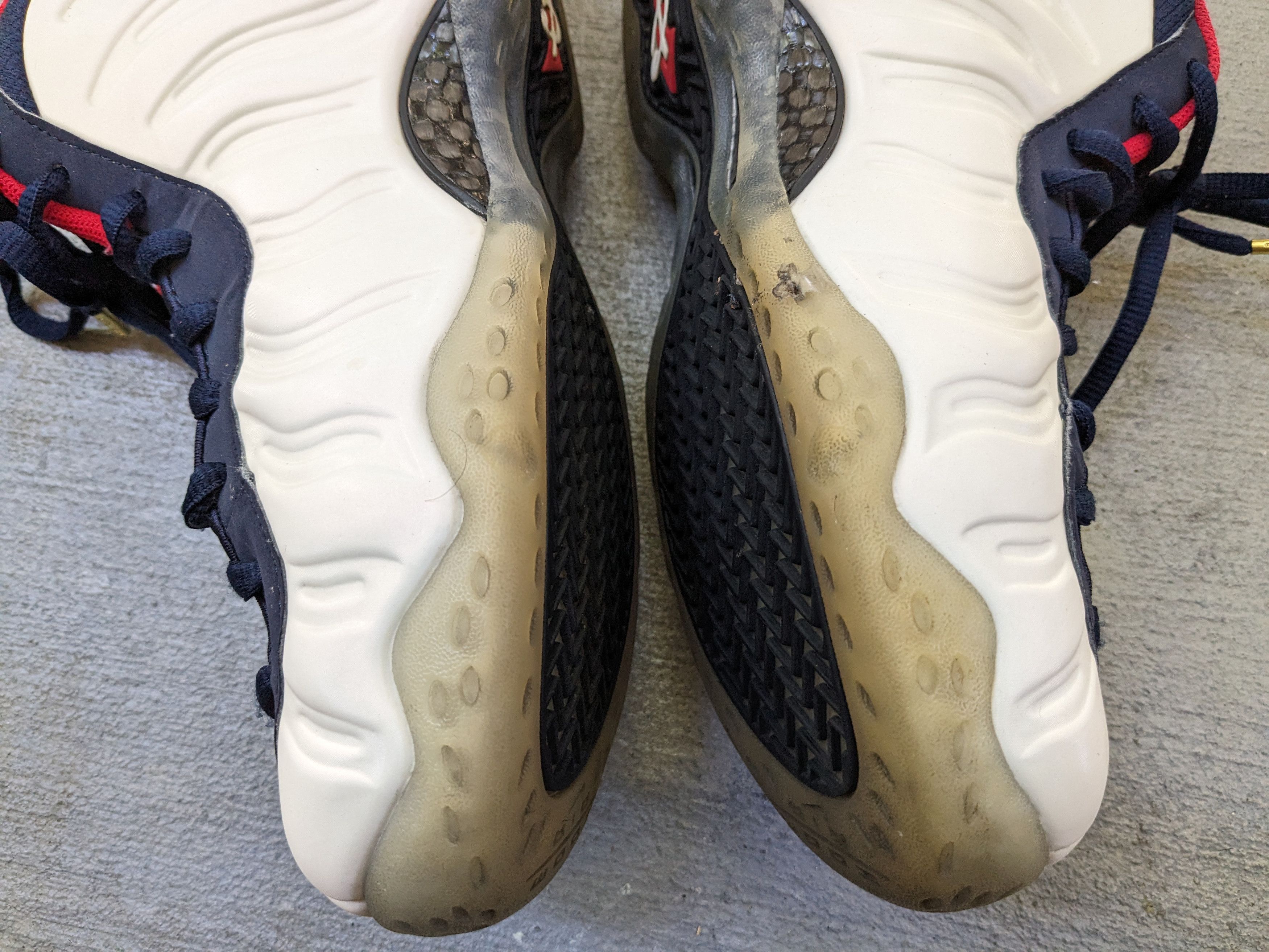 Nike Air Foamposite One Olympic PRM 2016 8.5 575420-400 Size US 8.5 / EU 41-42 - 11 Thumbnail