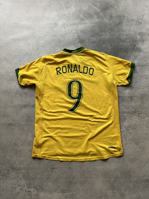 Nike BRAZIL NATIONAL TEAM 2006/08 RONALDO HOME FOOTBALL TEE SHIRT