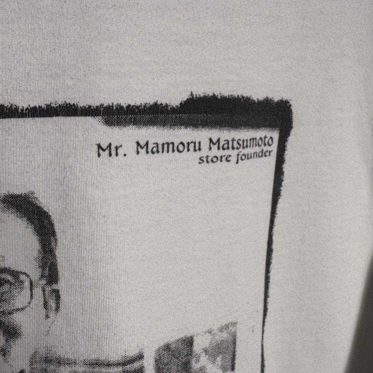 Vintage Vintage 90s Mamoru Matsumoto Shave Ice Hawaii Photo T-Shirt Size US L / EU 52-54 / 3 - 5 Thumbnail