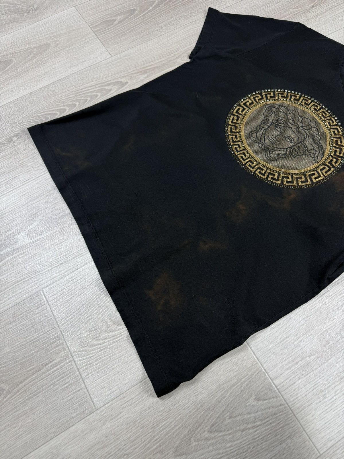 Versace Gianni Versace Distressed T Shirt Big Logo Medusa Size US L / EU 52-54 / 3 - 4 Thumbnail