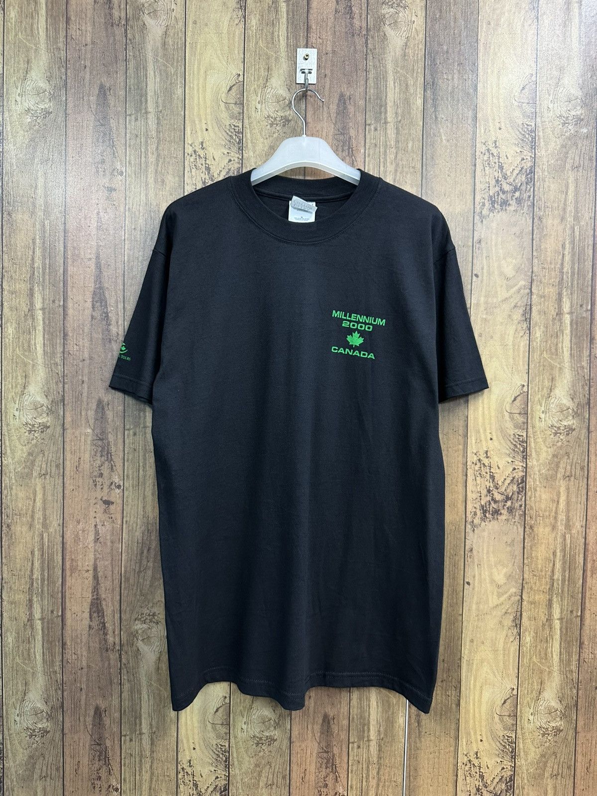Vintage Vintage Canada 2000 Fort Mcmurray Alberta Tshirt A263 Size US M / EU 48-50 / 2 - 4 Thumbnail