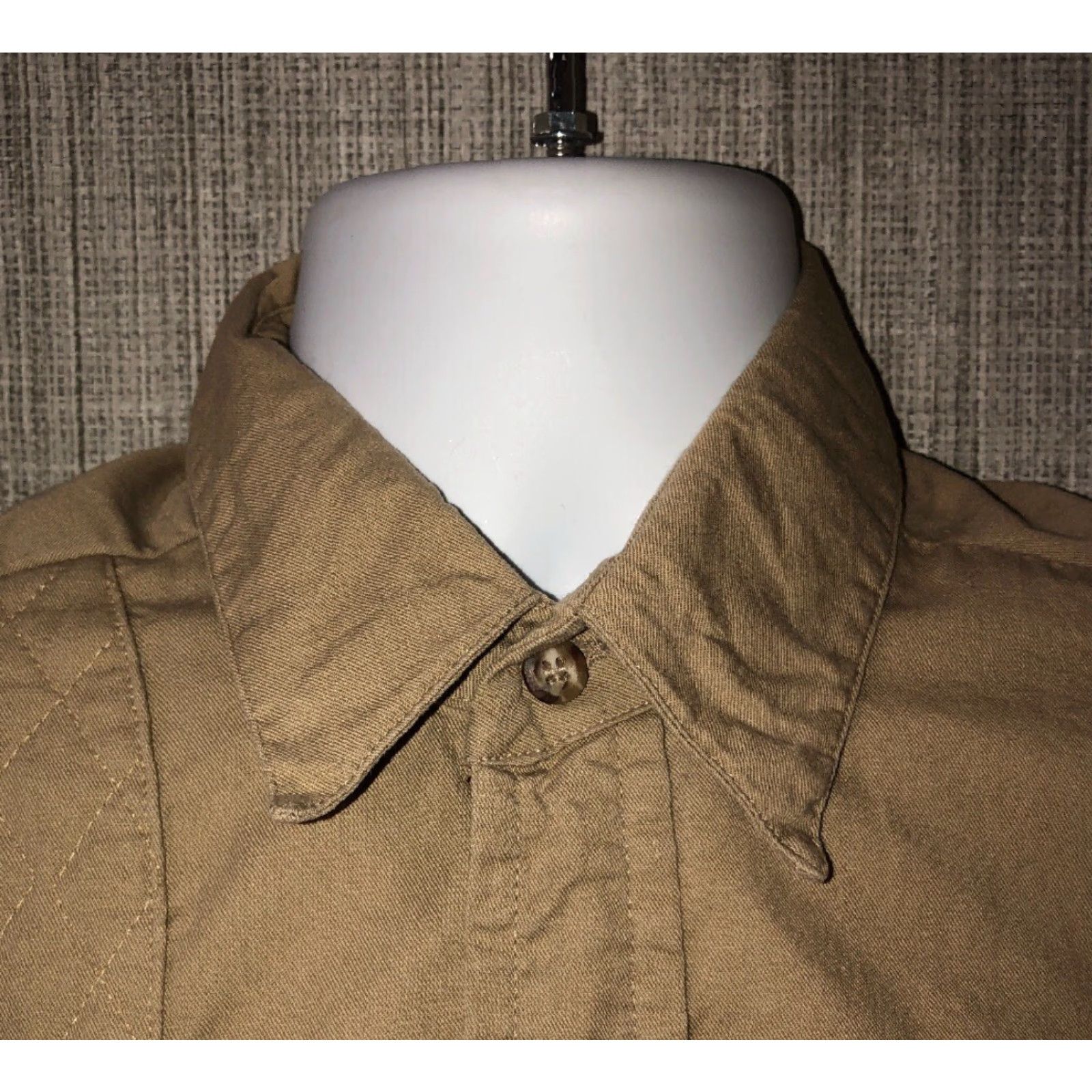 Vintage VINTAGE Duxbak Shirt Mens Beige Short Sleeve Button Front Padded 20.5 Inch Armpit S Size US S / EU 44-46 / 1 - 3 Thumbnail