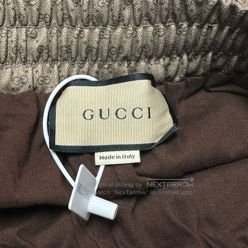 Gucci Gucci SizeXS Full logo red and green striped casual shorts Size US 27 - 3 Thumbnail
