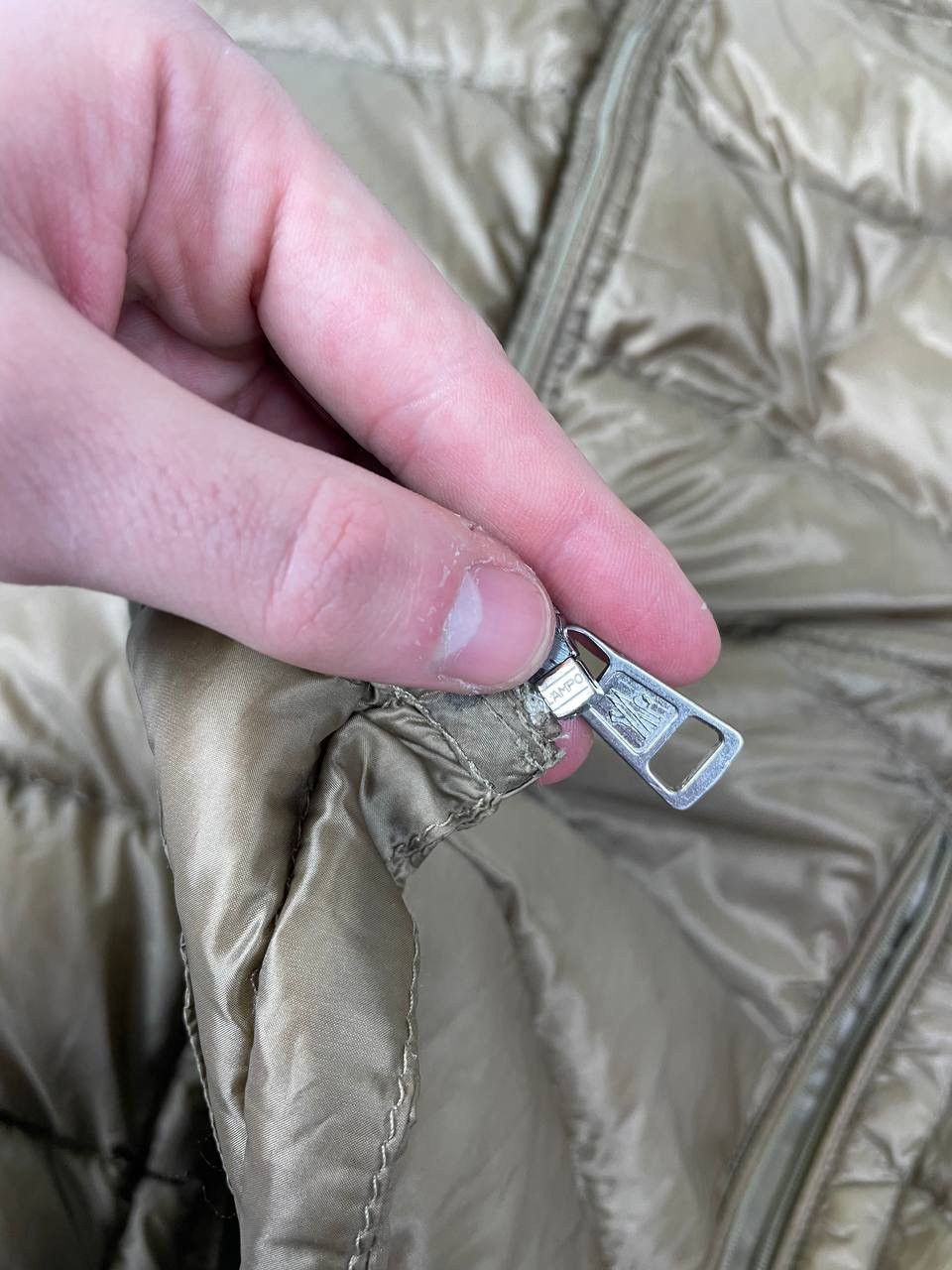 Moncler Moncler Acorus Down Jacket Puffer Men Size 4 Beige Size US XL / EU 56 / 4 - 14 Thumbnail