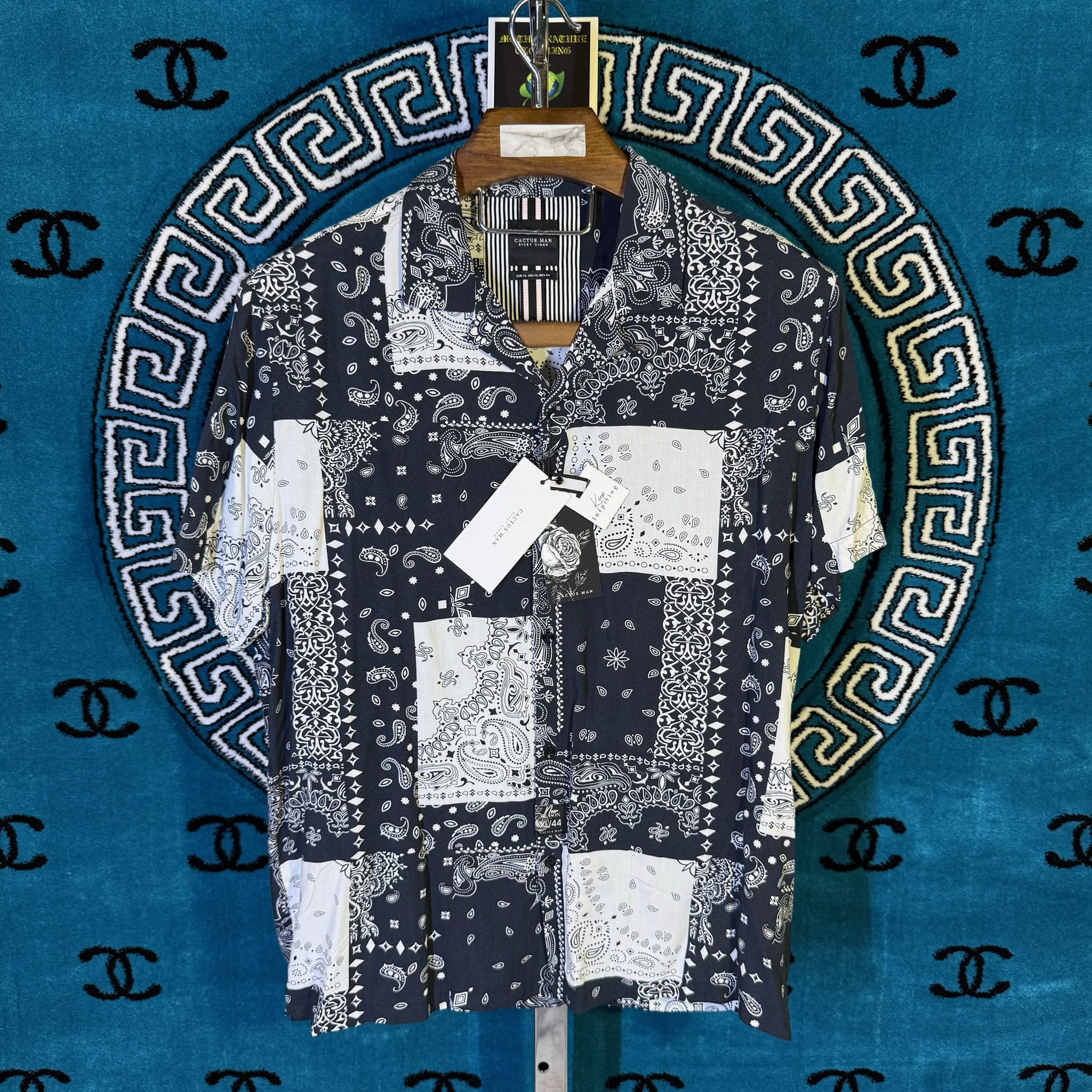 Other NEW BANDANA PATCHWORK PAISLEY S/S BUTTON UP Size US XL / EU 56 / 4 - 1 Preview