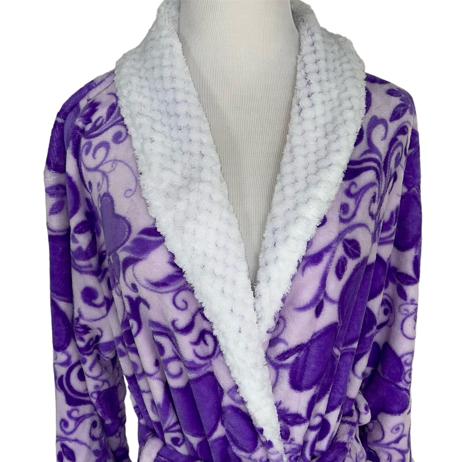 Other Animal Rescue Site Purple White Heart Cozy Paws Bath Robe Size ONE SIZE - 2 Thumbnail