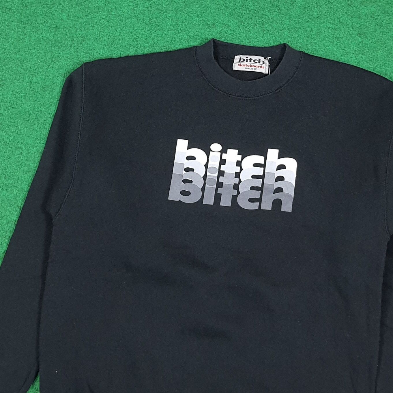 Vintage Vintage Bitch Skateboards Streetwear Sweatshirt C298N5 Size US S / EU 44-46 / 1 - 2 Thumbnail