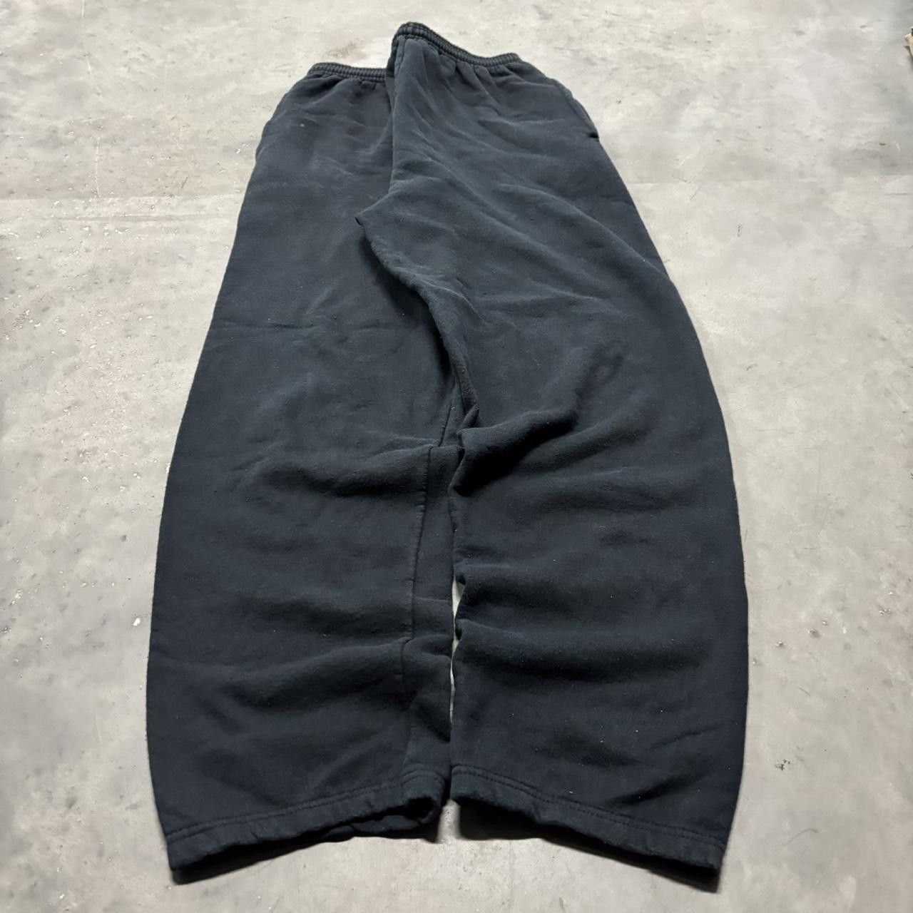 Japanese Brand × Vintage Crazy Vintage Y2K/2000s Faded Black Essential Sweatpants! Size US 30 / EU 46 - 3 Thumbnail