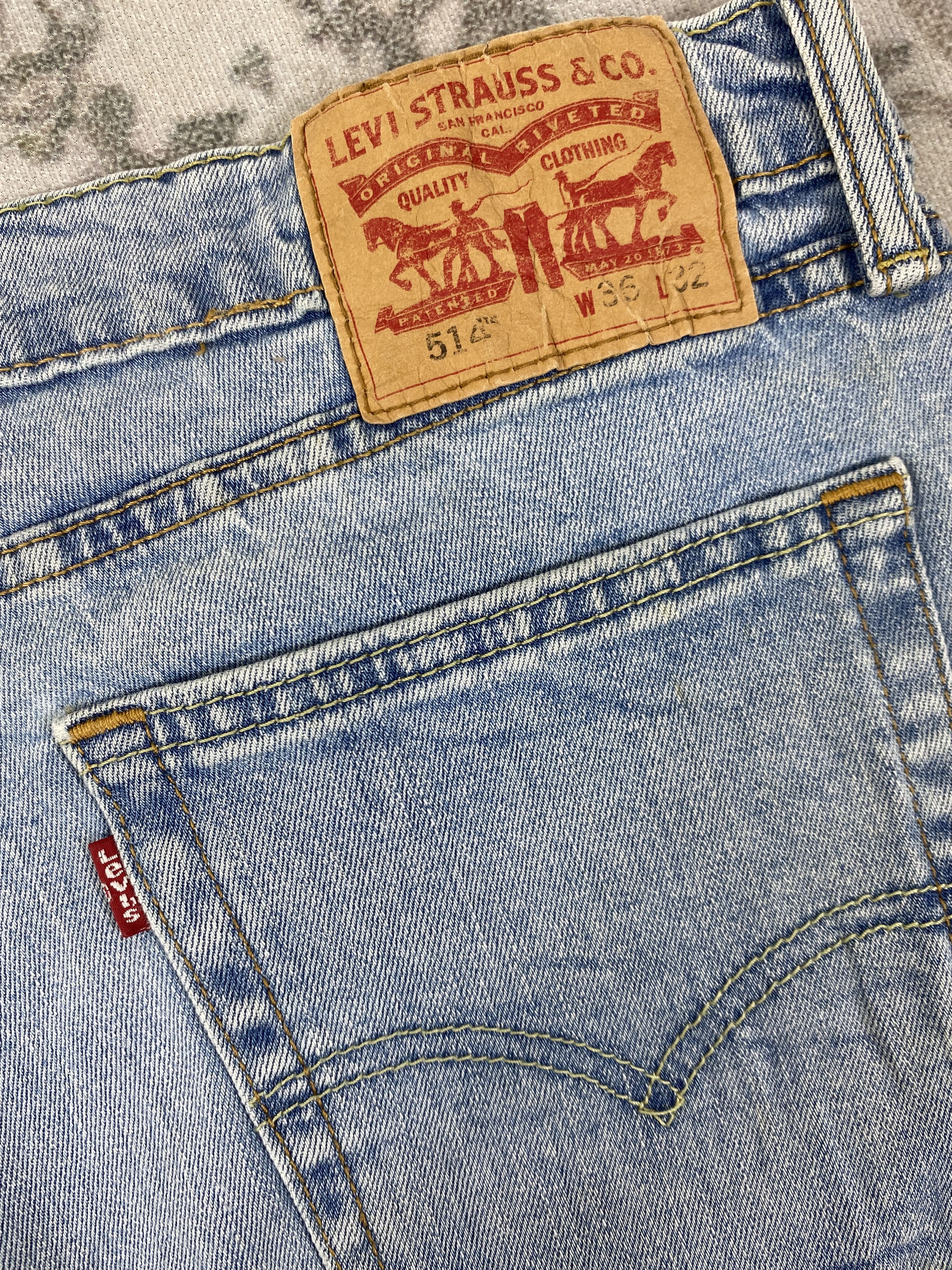 Levi's Vintage Levi's 514 Light Wash Denim 36 x 32 -JN055 Size US 36 / EU 52 - 13 Thumbnail