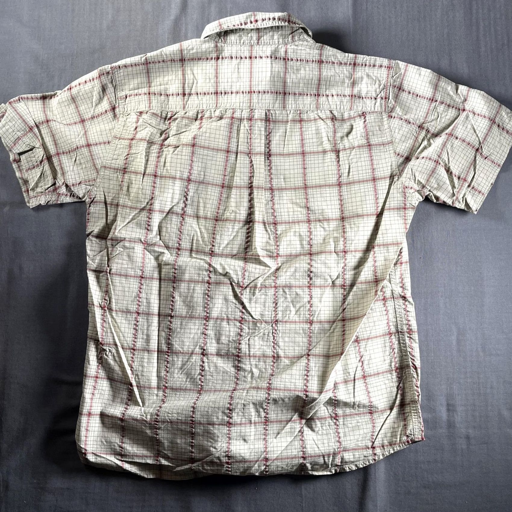 Patagonia Patagonia Shirt Mens Medium Beige Plaid Nylon Short Sleeve Hiking Button Up Mens Casual Outdoor Lightweight Pockets 90s Style? Size US M / EU 48-50 / 2 - 5 Thumbnail