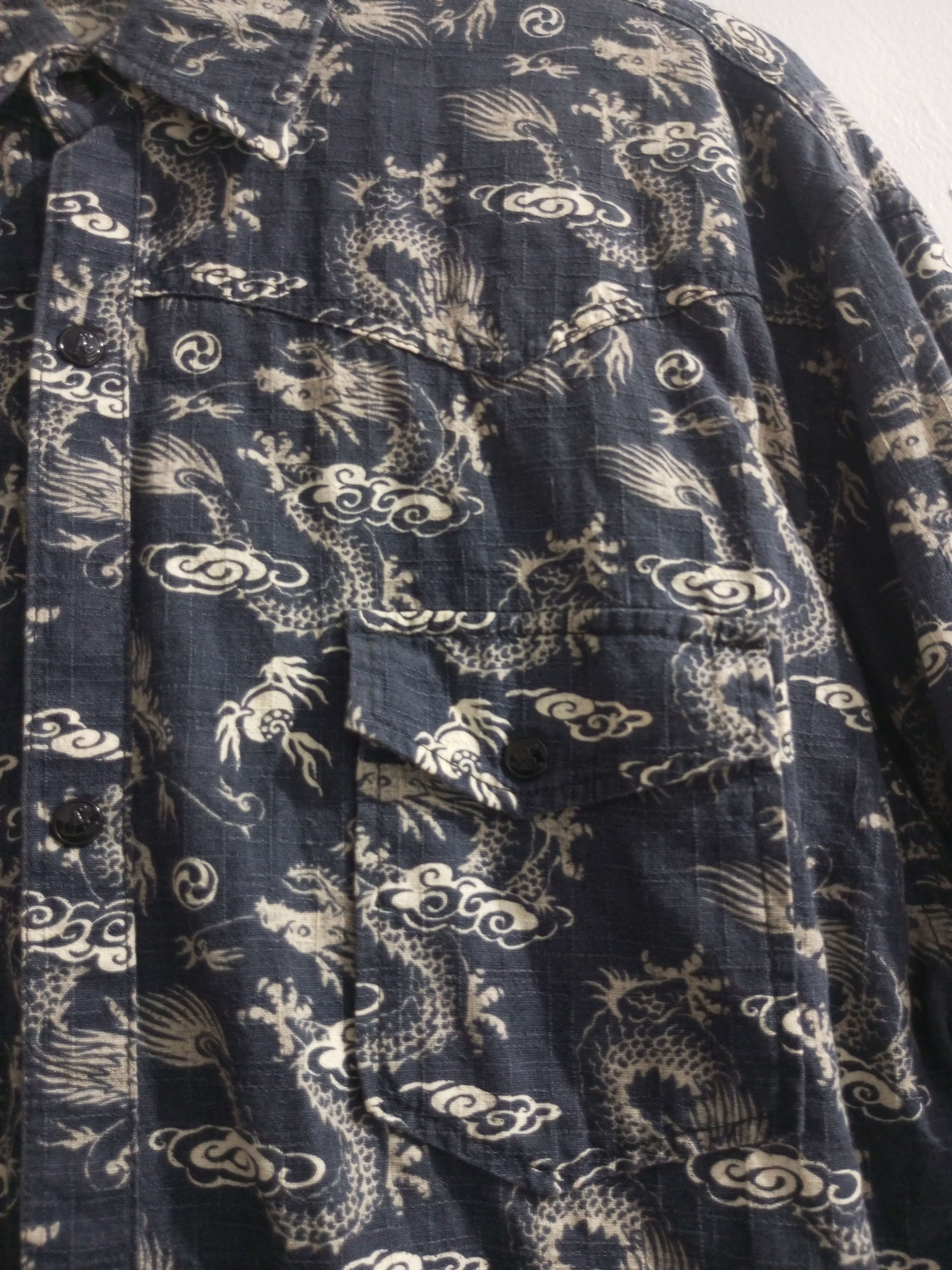 Japanese Brand Vintage japanese dragon full long sleeve button up shirt Size US L / EU 52-54 / 3 - 7 Thumbnail