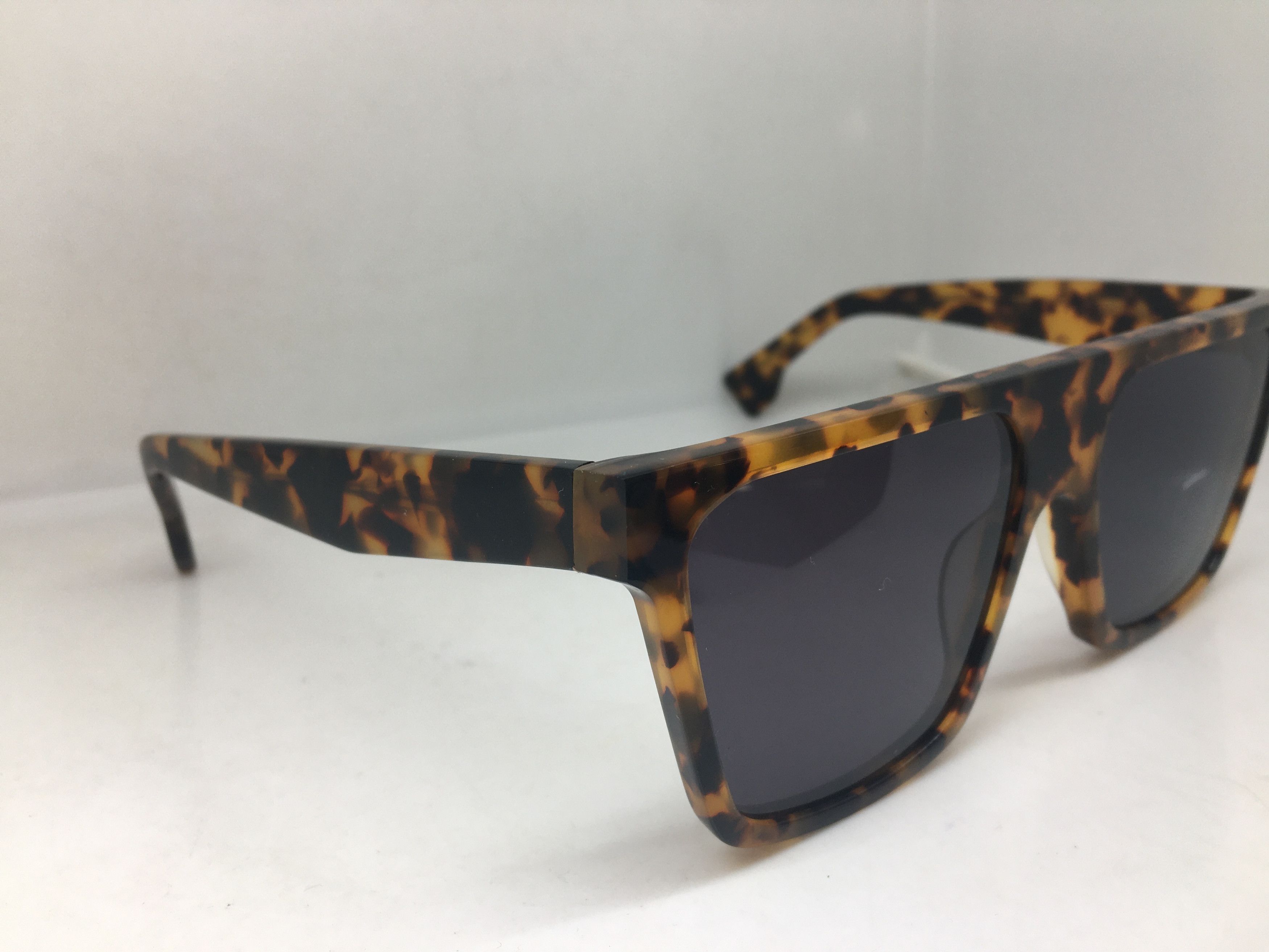 Other Handmade Oversize Tortoise Sunglasses Frame Size ONE SIZE - 4 Thumbnail